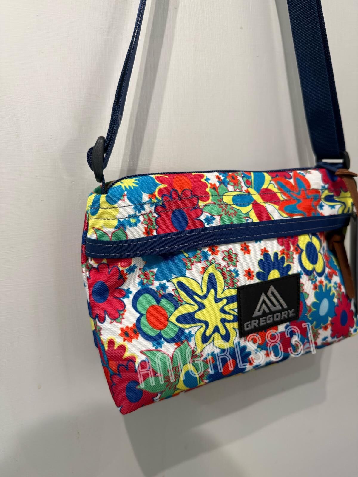 Gregory Envelope Shoulder wild flower