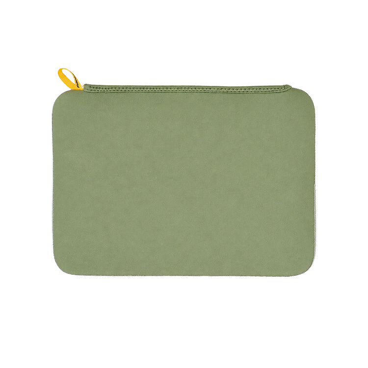 ESSENTIALS | Tight Fit Sleeve for MacBook Neo, MacBook Air 13" and MacBook Pro 14" - Olive