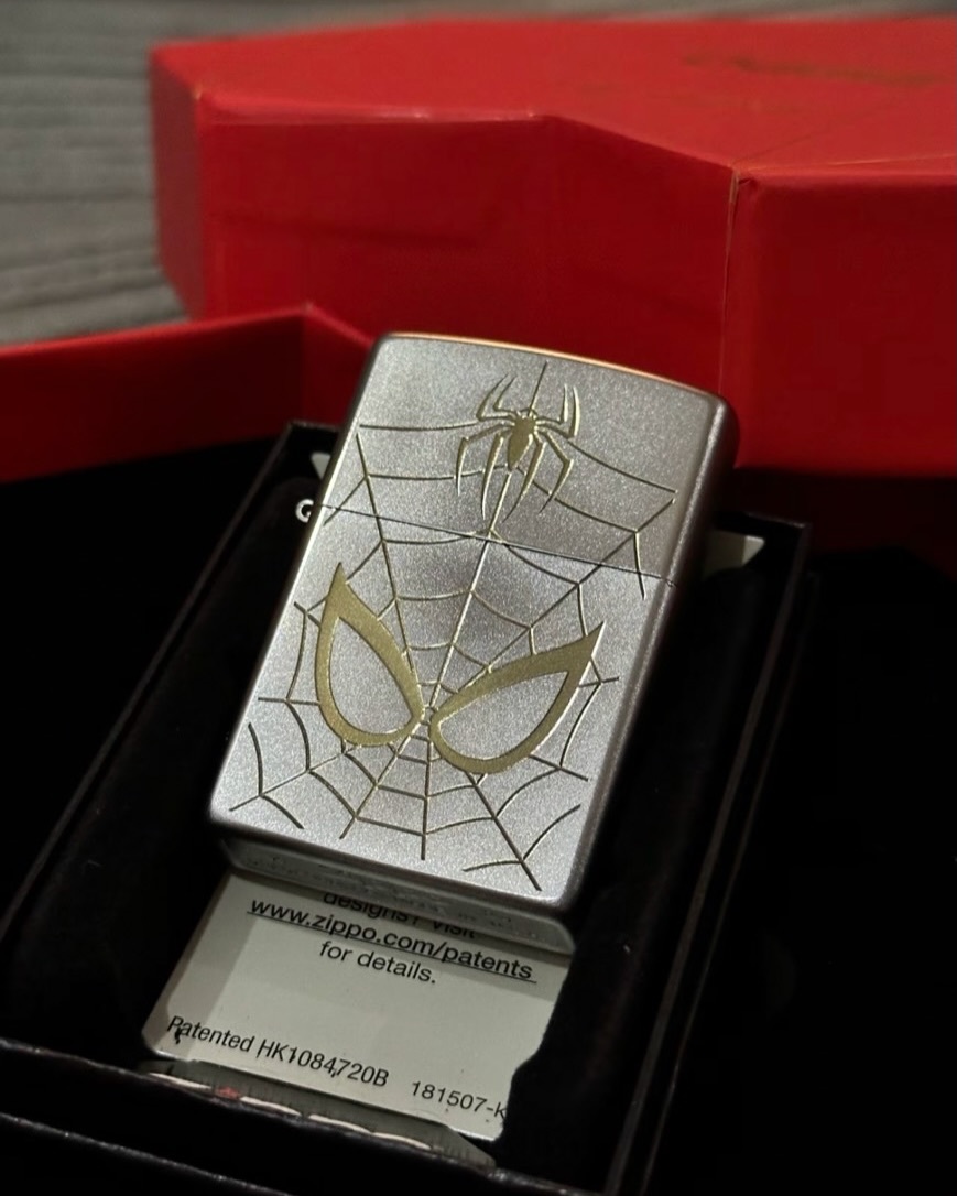 <隨身攜帶的收藏品🕷️> ZIPPO x MARVEL 漫威 蜘蛛人 聯名款 雷射雕刻 煤油打火機 禮盒裝