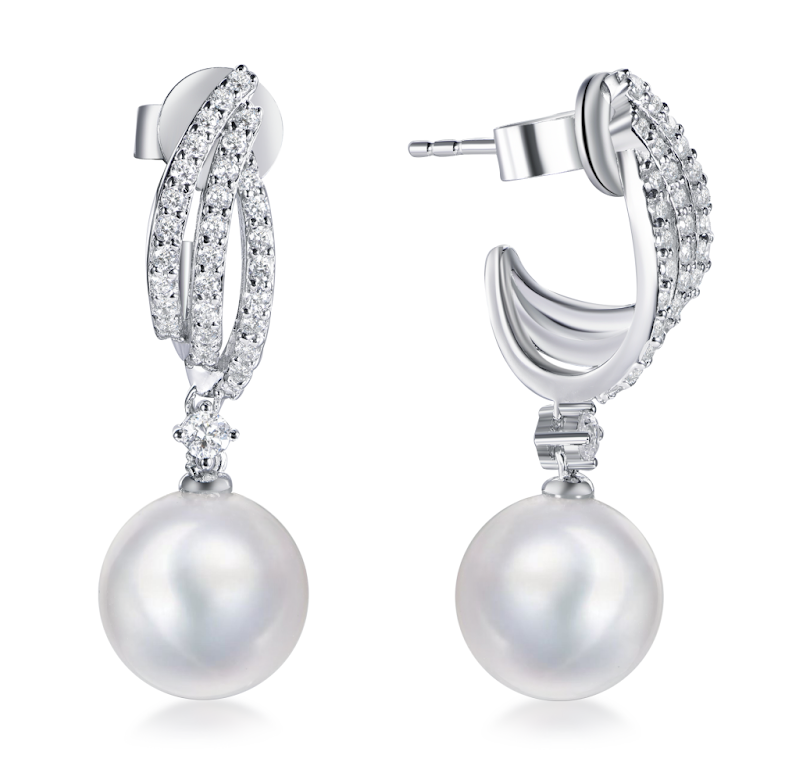 AR28 E4122 Feather Earring - Zirconia  Hot Item!!$688