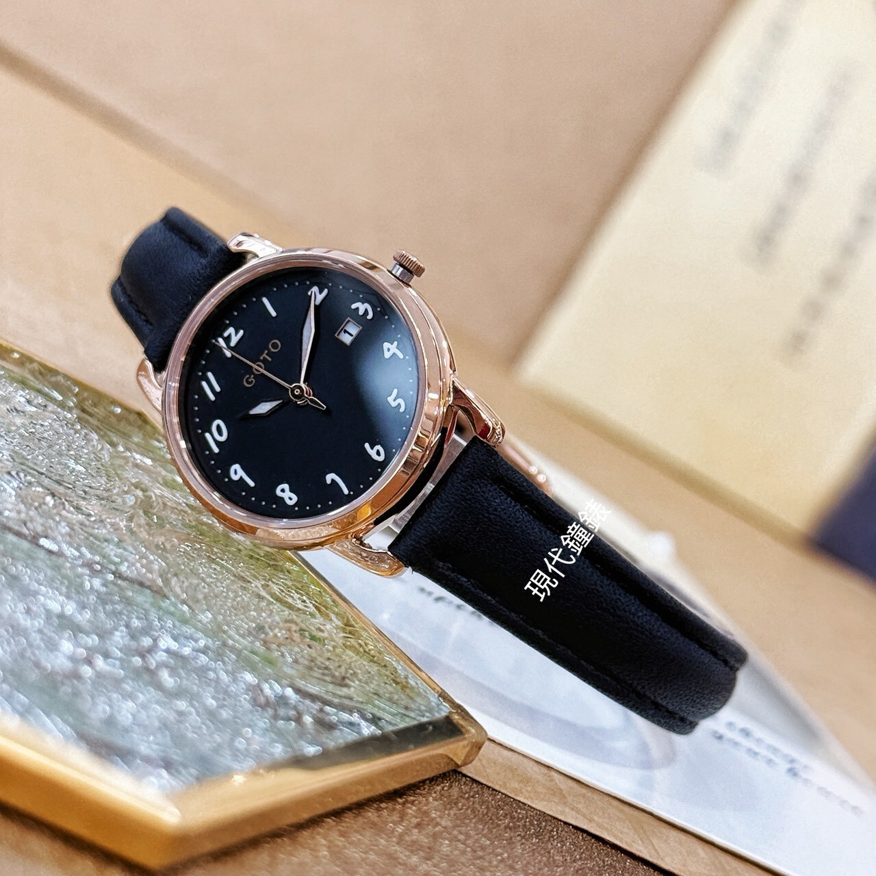 【GOTO】 Numerals 數字系列-小月光 GM0119L-43-341 26mm 現代鐘錶