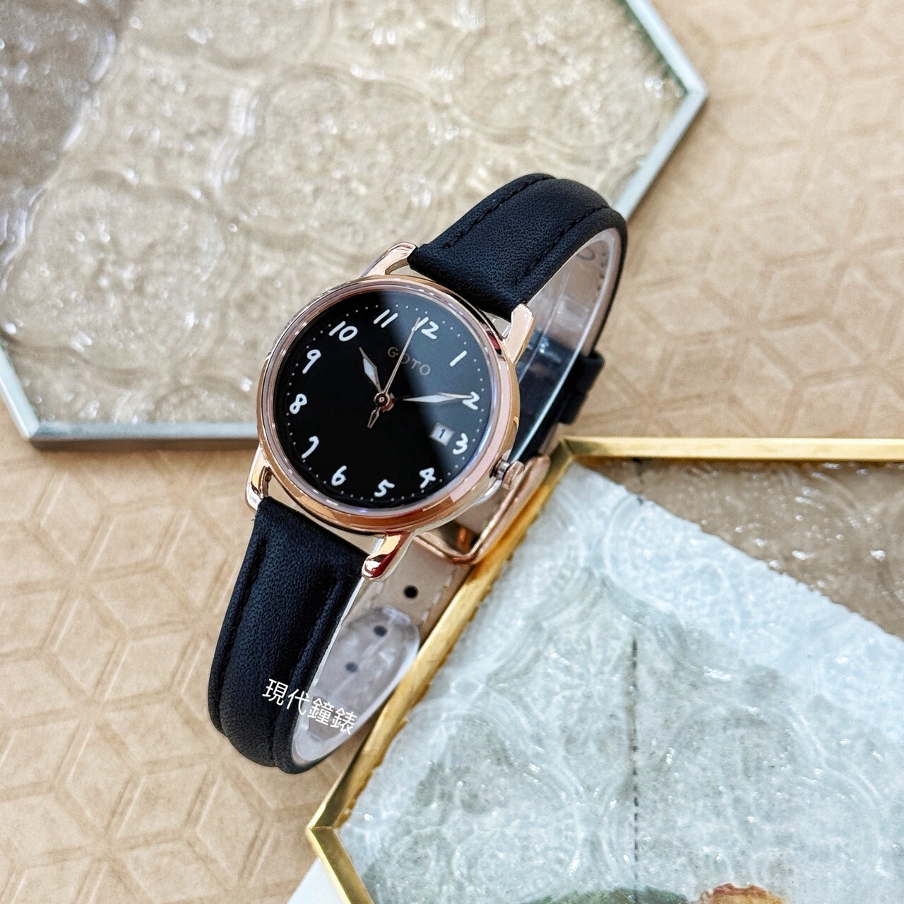 【GOTO】 Numerals 數字系列-小月光 GM0119L-43-341 26mm 現代鐘錶