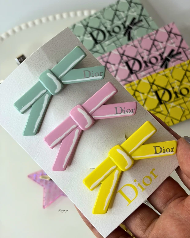 DIOR BEAUTY 贈品馬卡龍色蝴蝶結髮夾 (一組三件)