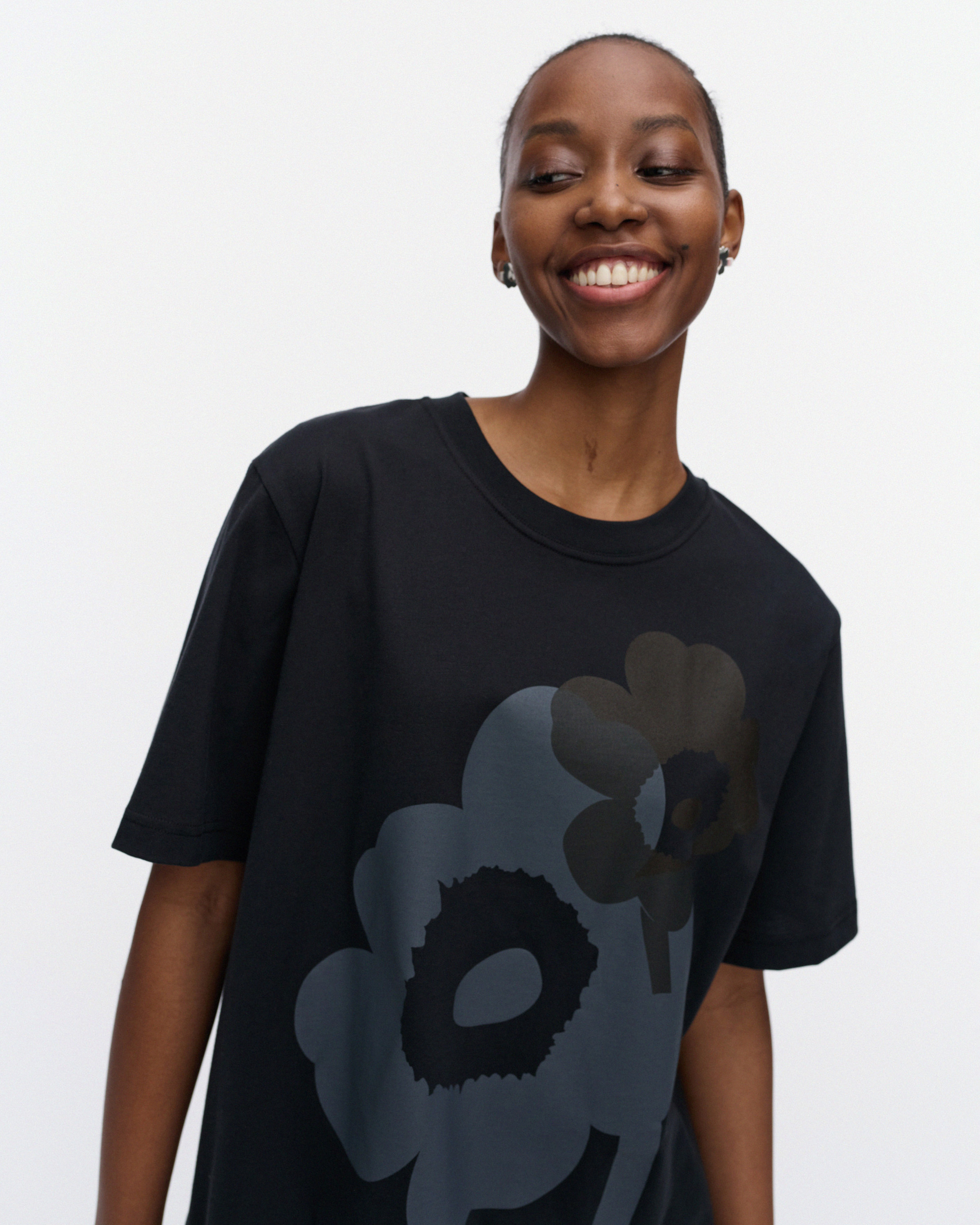 Embla Unikko Placement Kioski t-shirt