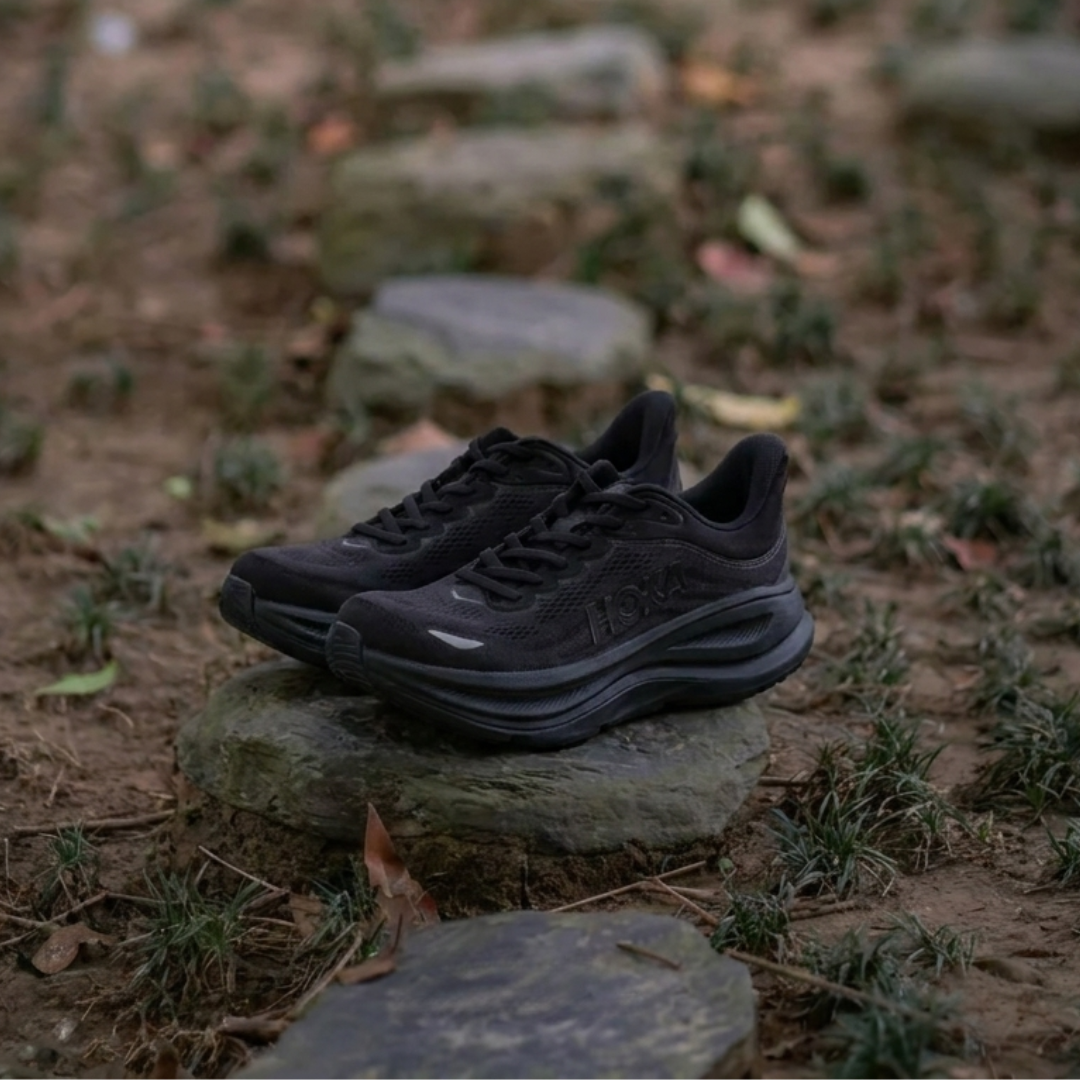 "代購" Hoka One One Bondi 9 全黑 1162011-BBLC