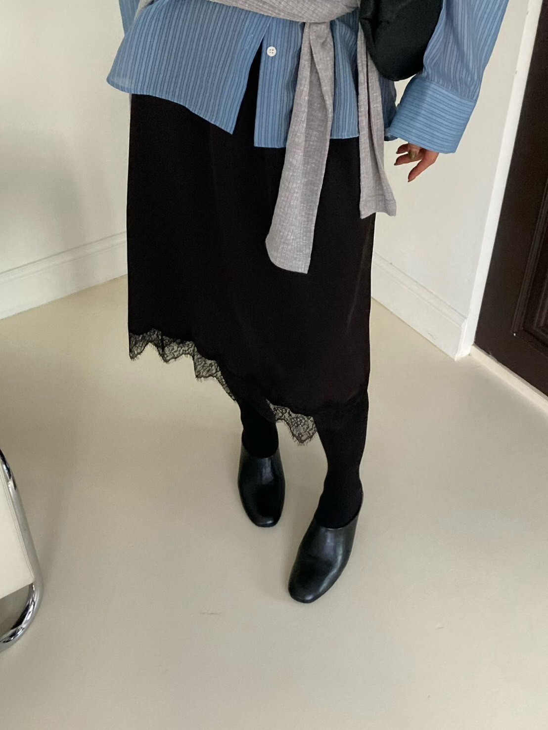 簡約修長感圓頭楔型穆勒鞋涼鞋 / 2色