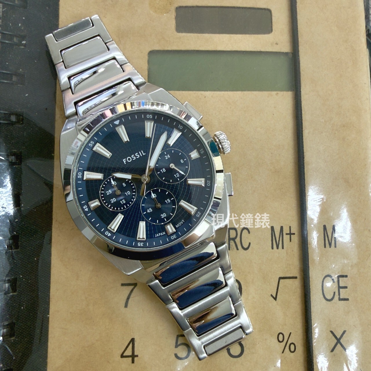 【Fossil】Everett 極簡冥海時尚三眼手錶(銀) FS6104 44mm 現代鐘錶