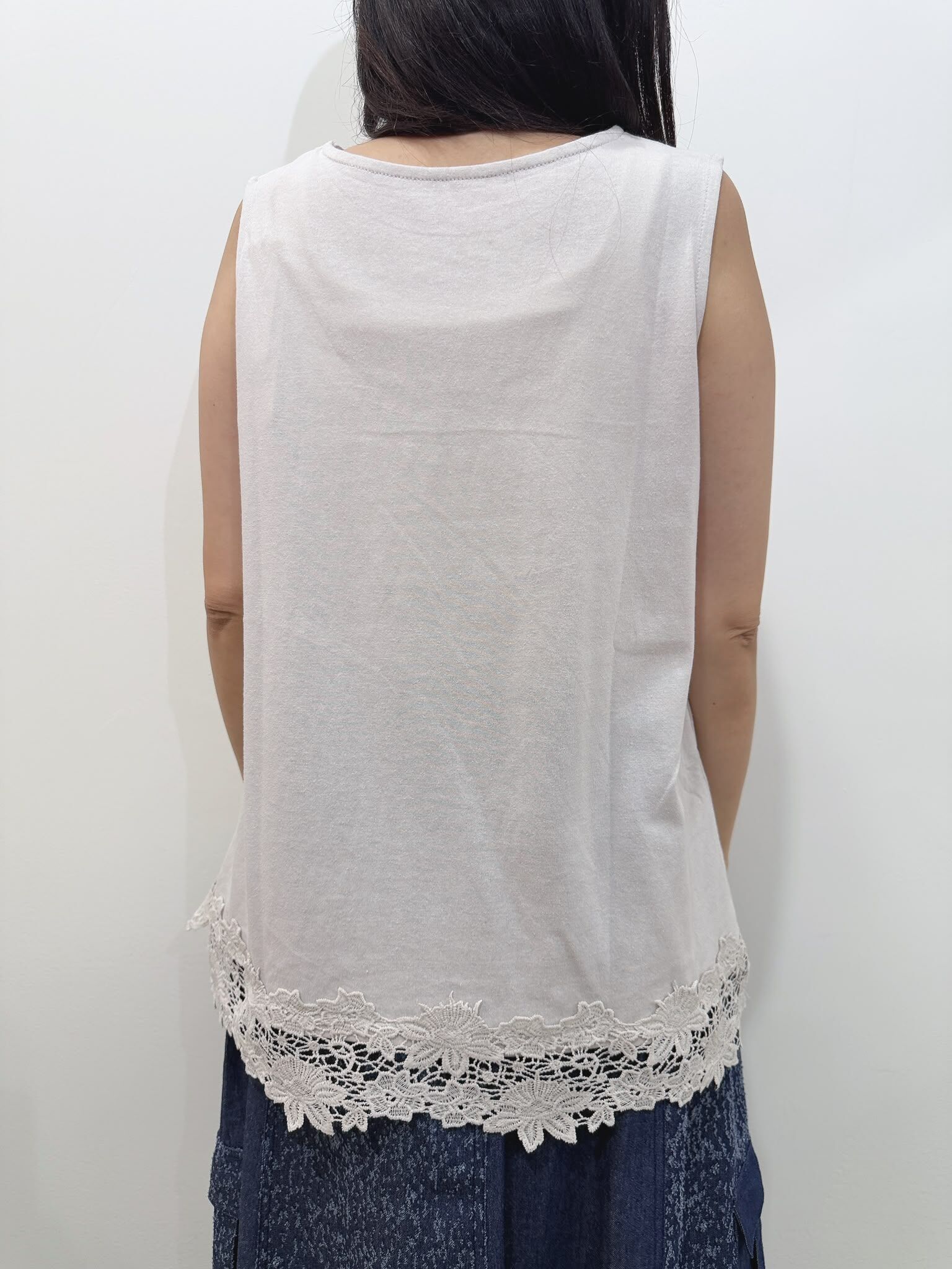 MMO LACE下擺背心 TOP