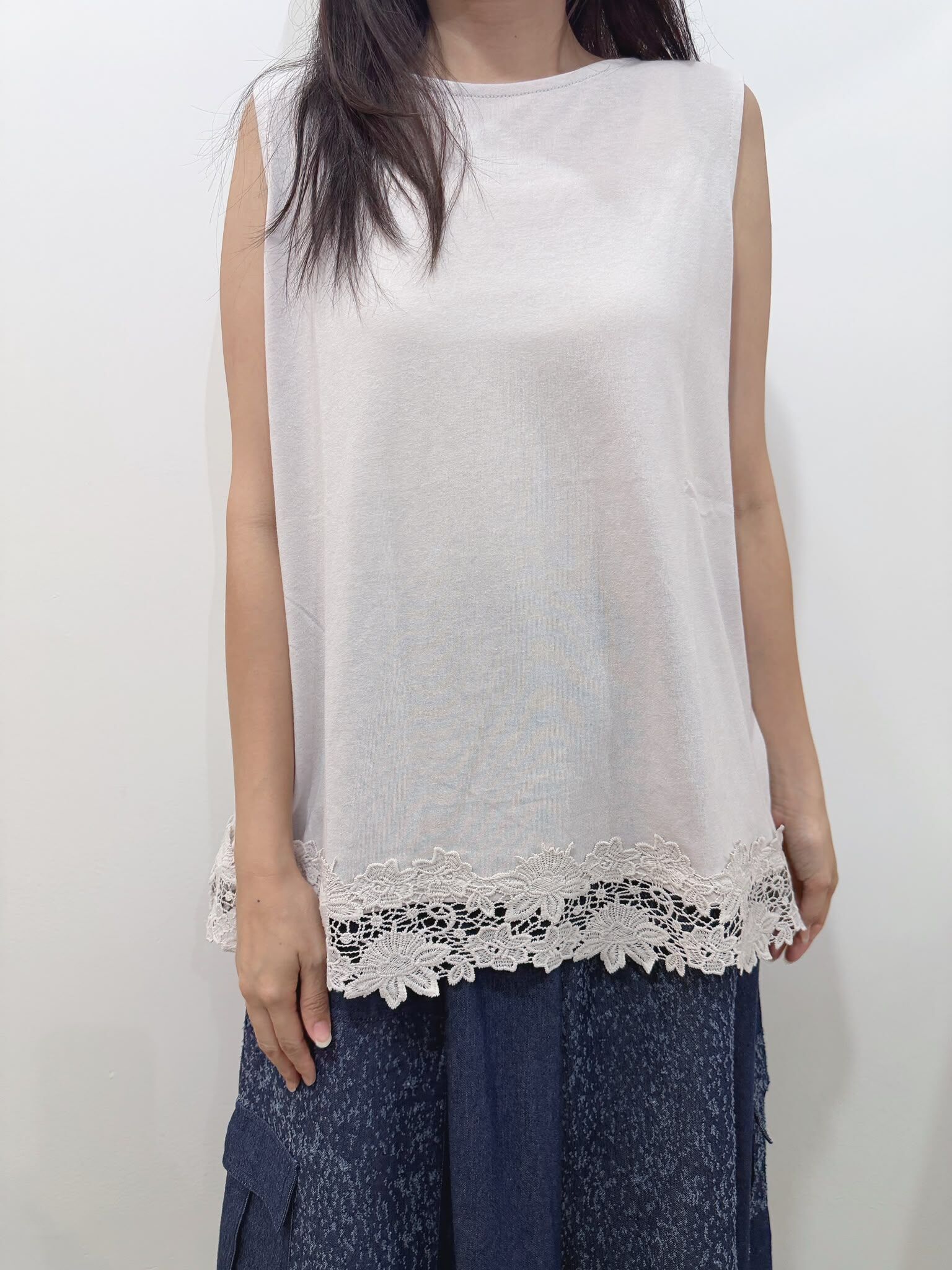 MMO LACE下擺背心 TOP