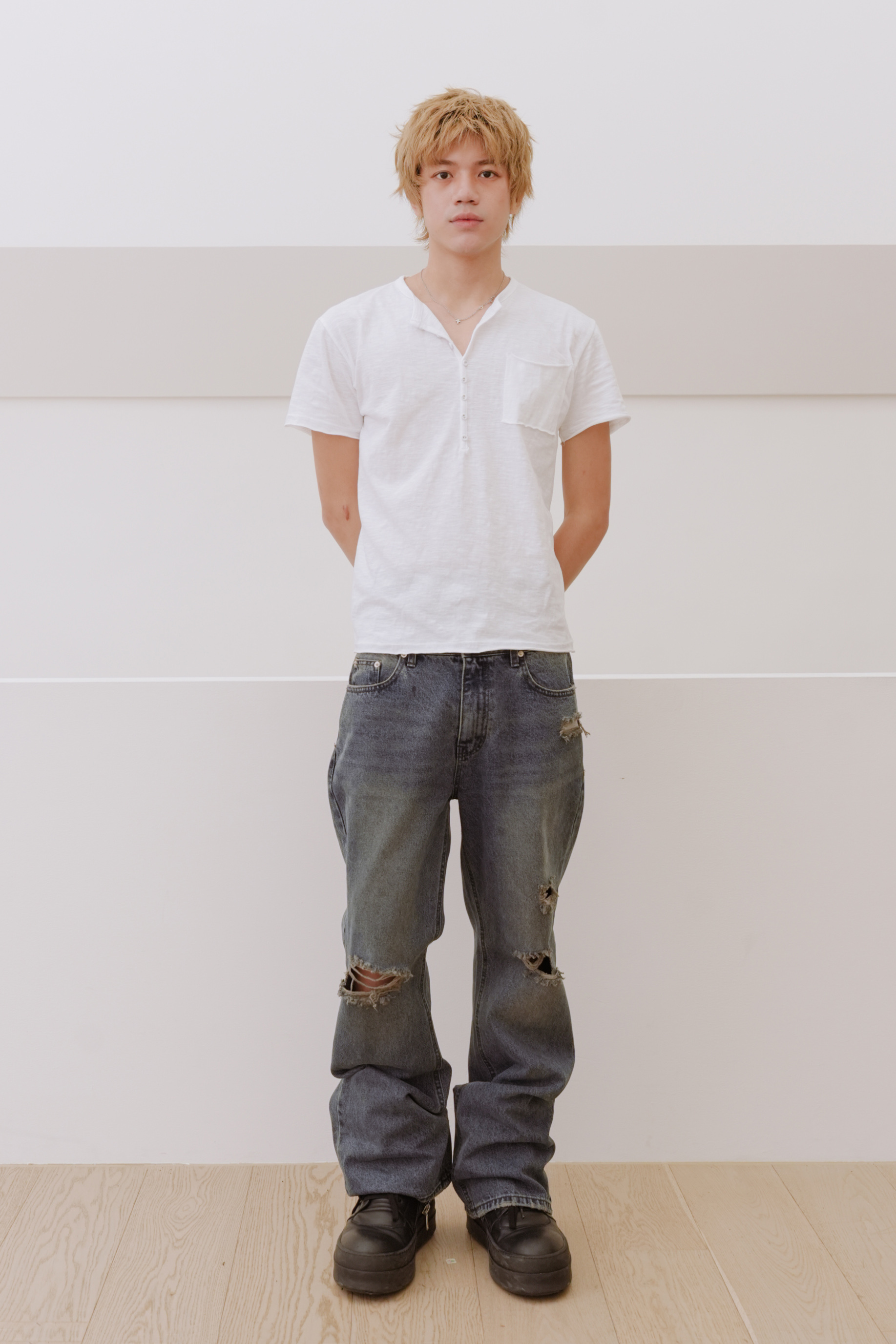 button slub henley tee #上衣