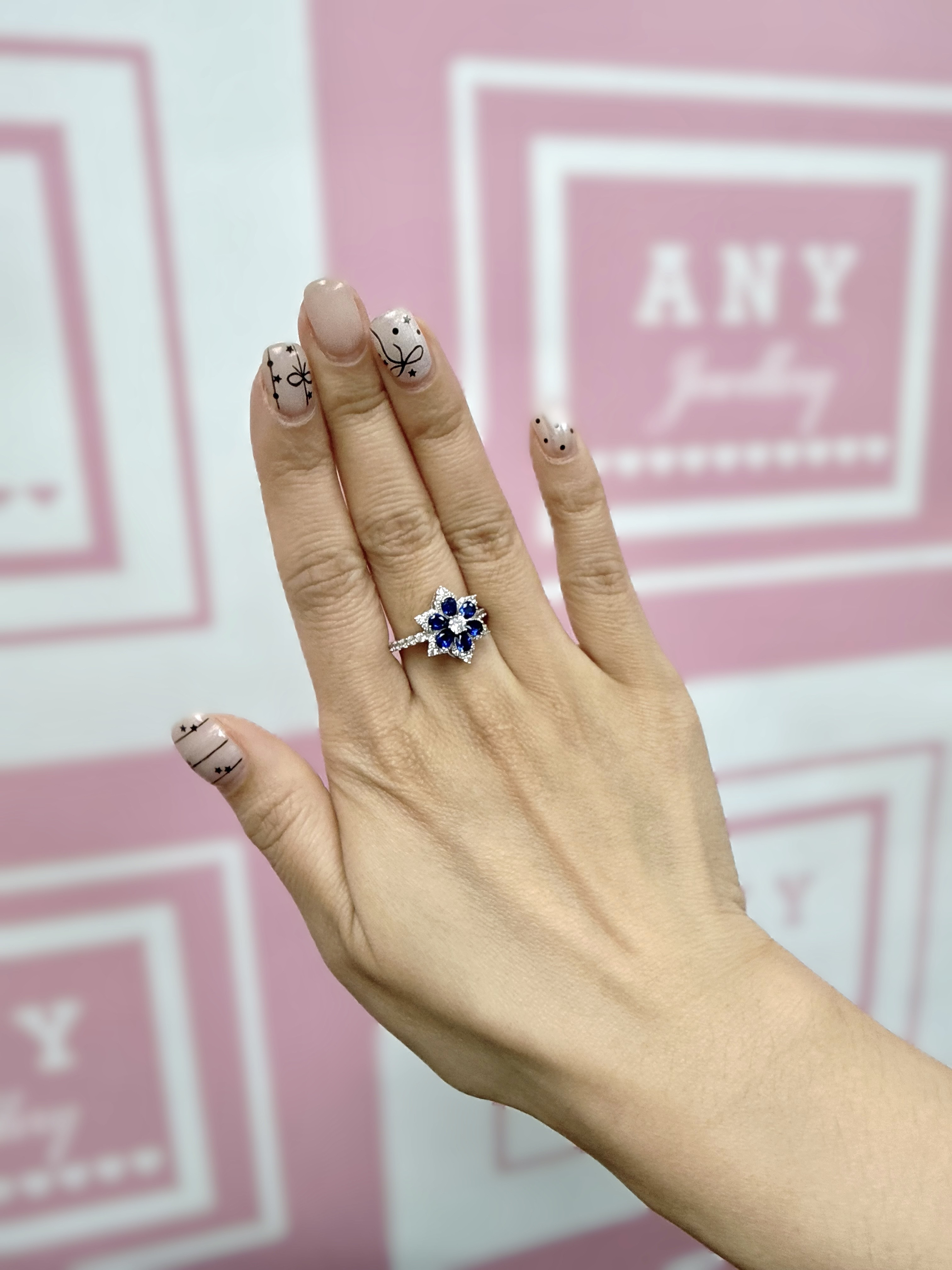 AR25 R7032 Star Bloom Ring - Zirconia $688