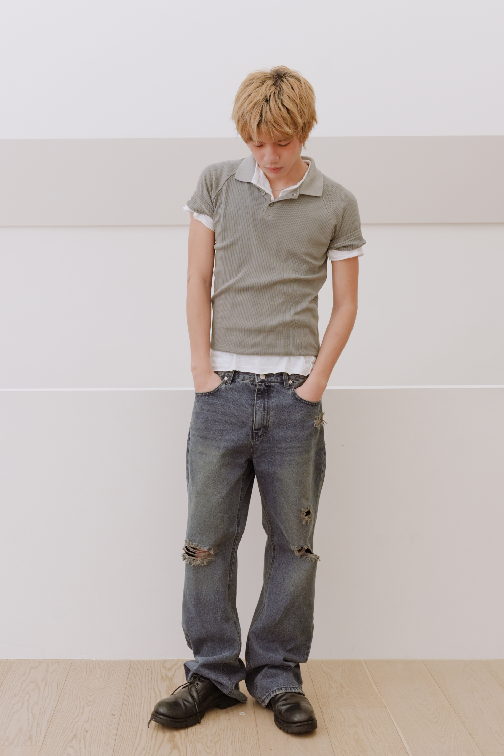 flare distressed denim #靴型褲