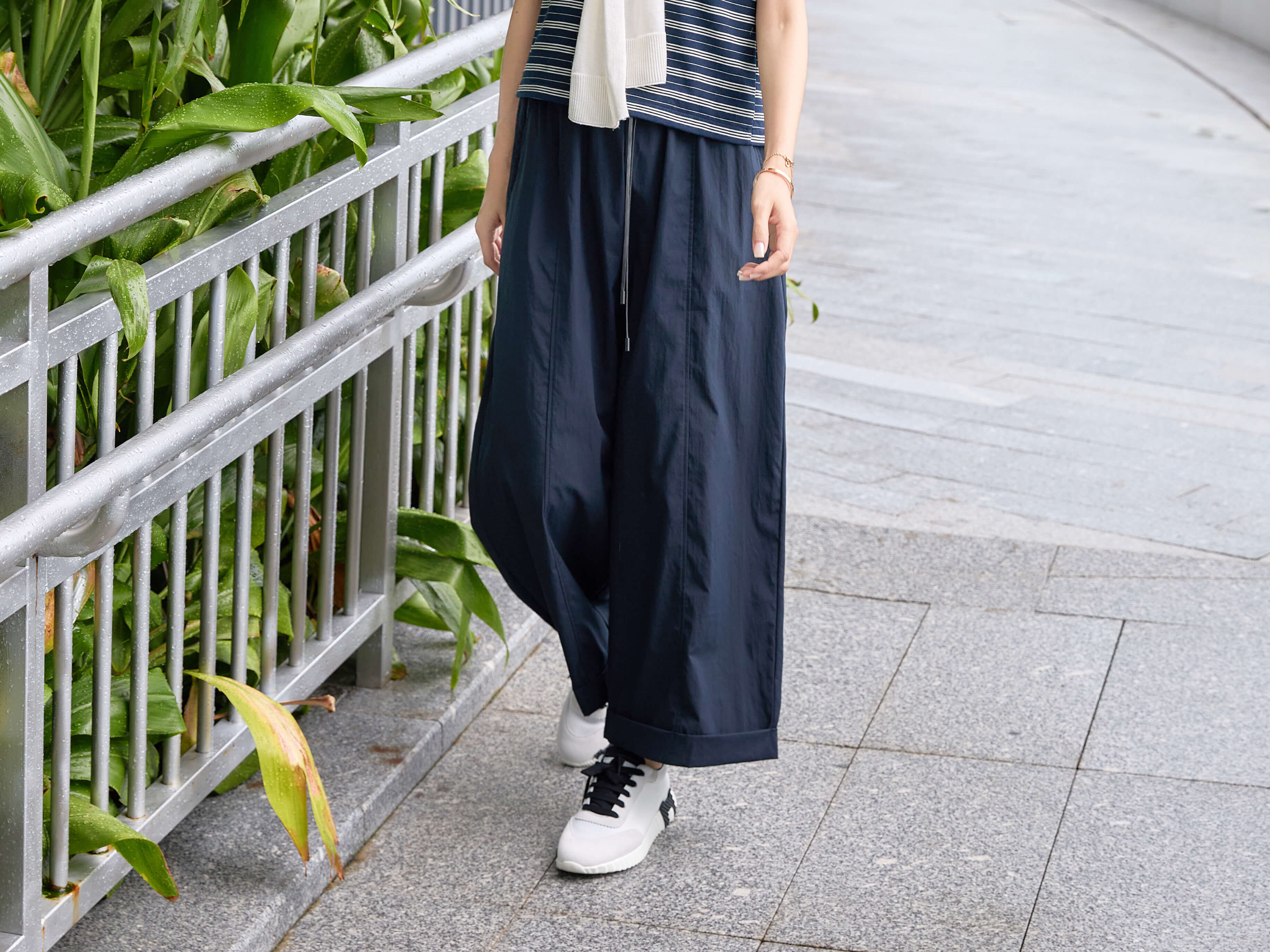 Relaxed Fit Wide Leg Pants_PT268L27