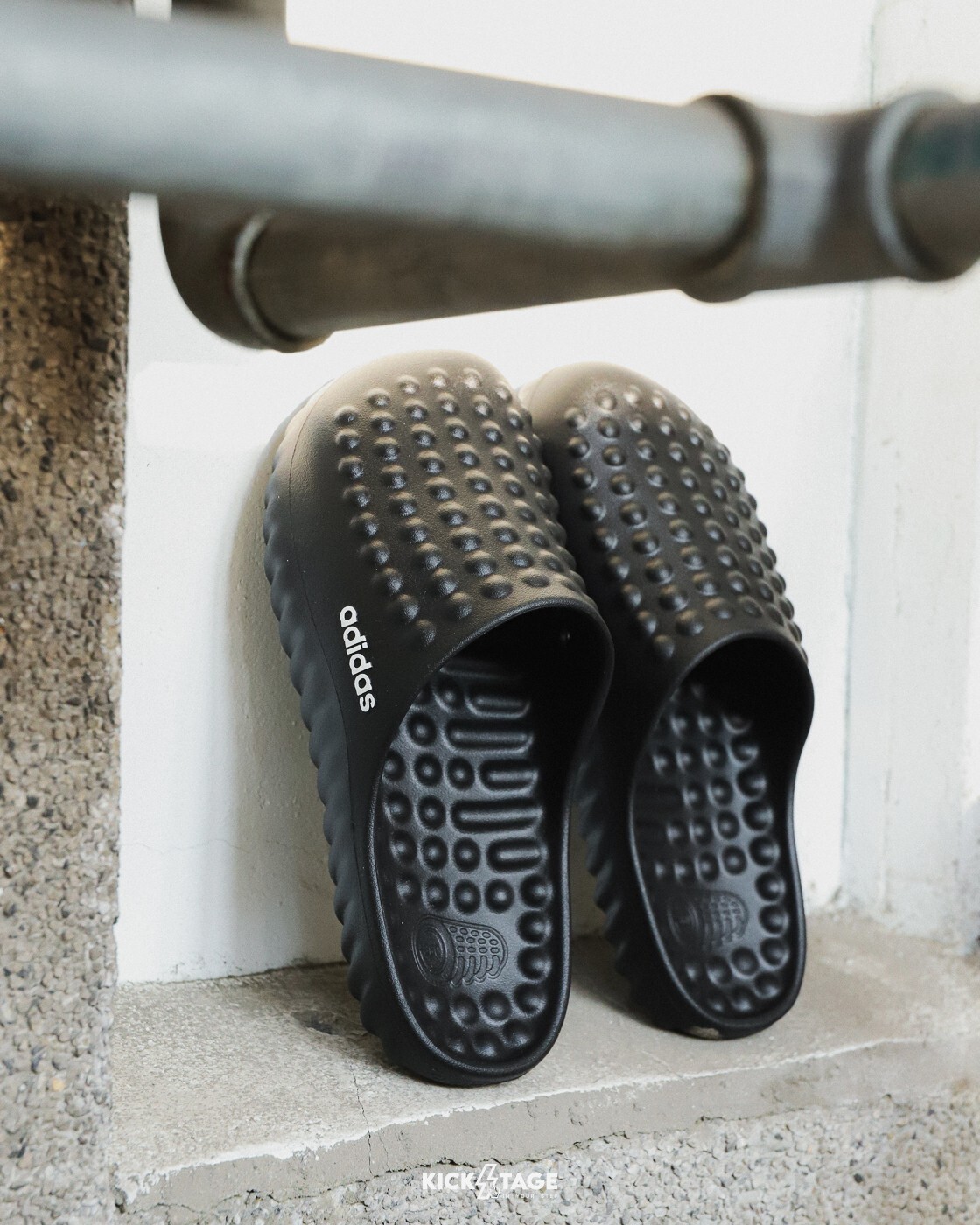 男女鞋 ADIDAS ADISSAGE 360REC 黑 防水 輕量 透氣 觸感凸點 拖鞋 穆勒鞋【KI6622】