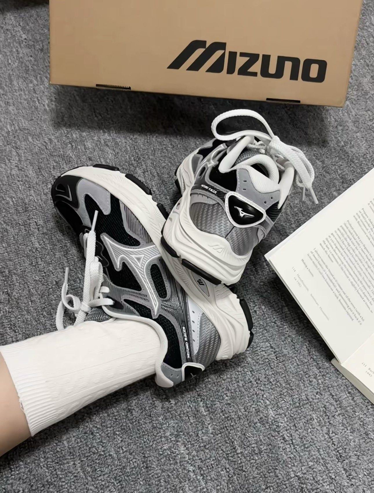 預訂| MIZUNO RACER S BLACK / GREY