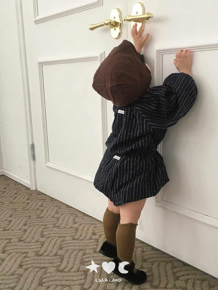 正韓秋lalaland 嫩嬰兩色民俗感森系上衣
