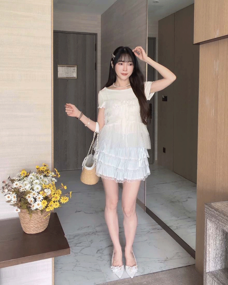 LINA LINA微甜小記荷葉波點背心上衣兩件組-仙氣白