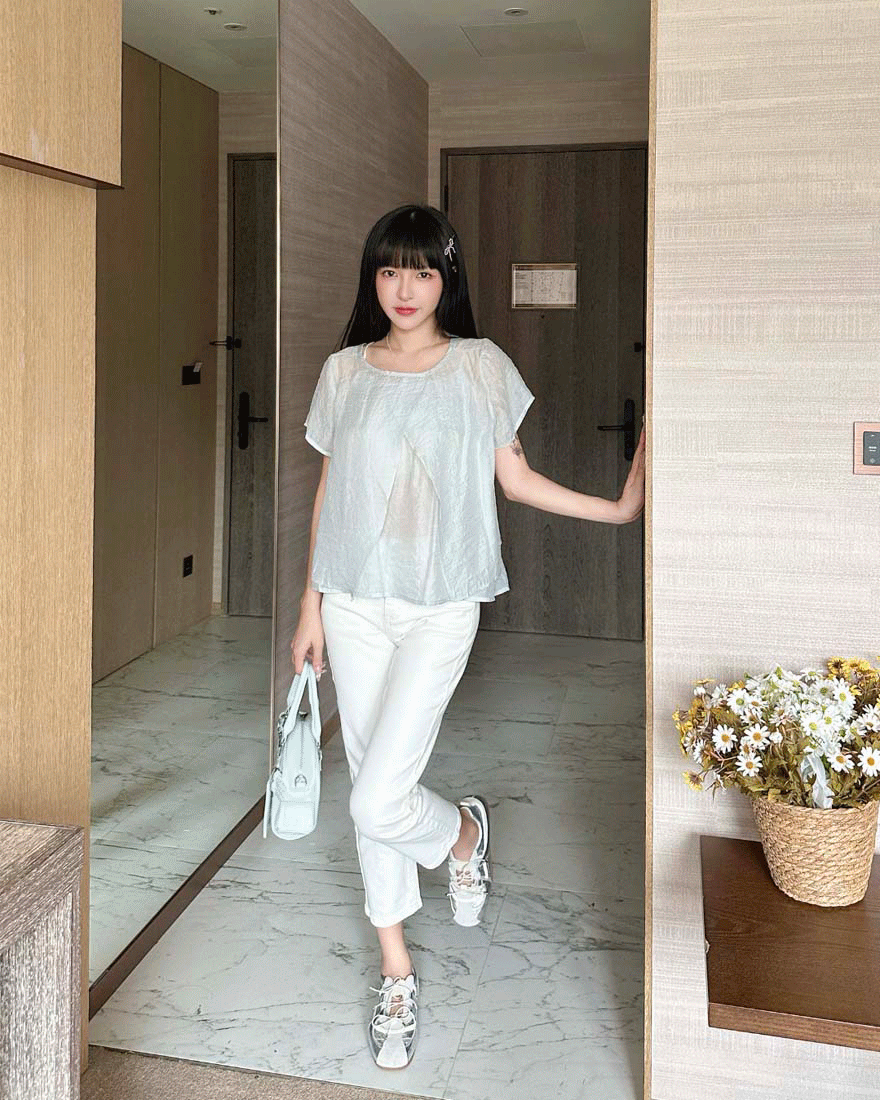 LINA LINA日安巴黎純色紋理上衣背心兩件組-淡雅綠