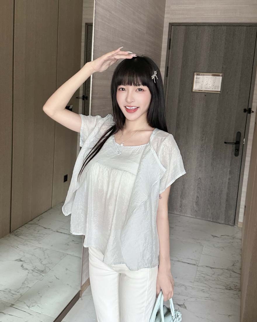 LINA LINA日安巴黎純色紋理上衣背心兩件組-淡雅綠