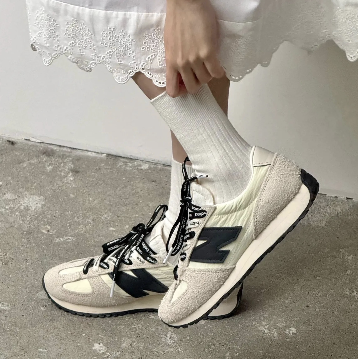 IU同款！NEW BALANCE 471 奶油米白黑