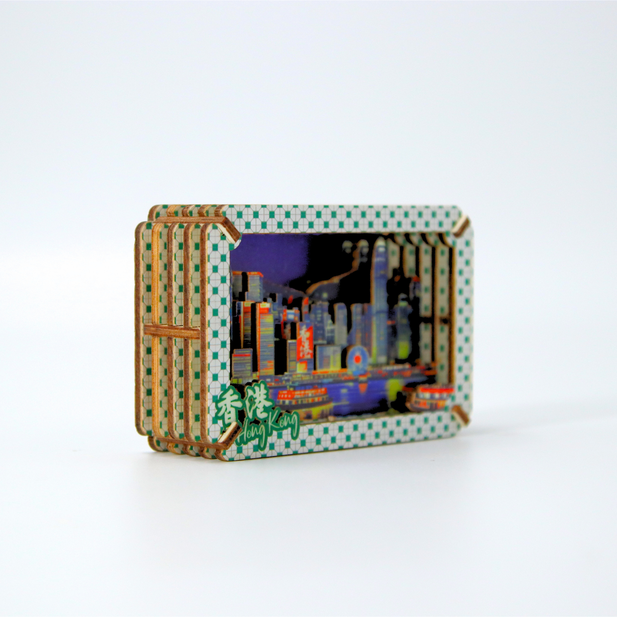 Desk Magnet – Victoria Harbour (luminous)