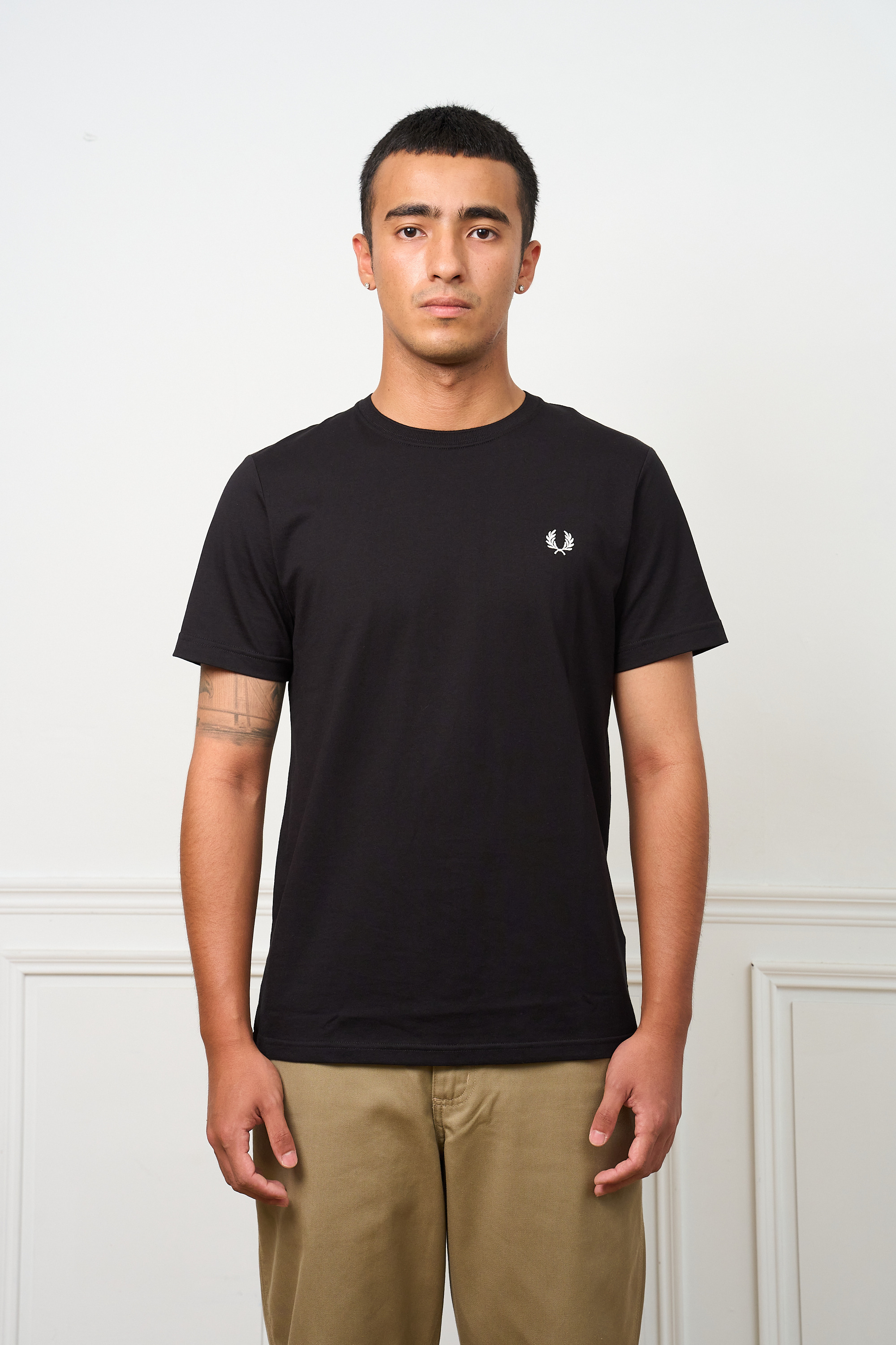 FRED PERRY 經典圓領短袖【M1600V】