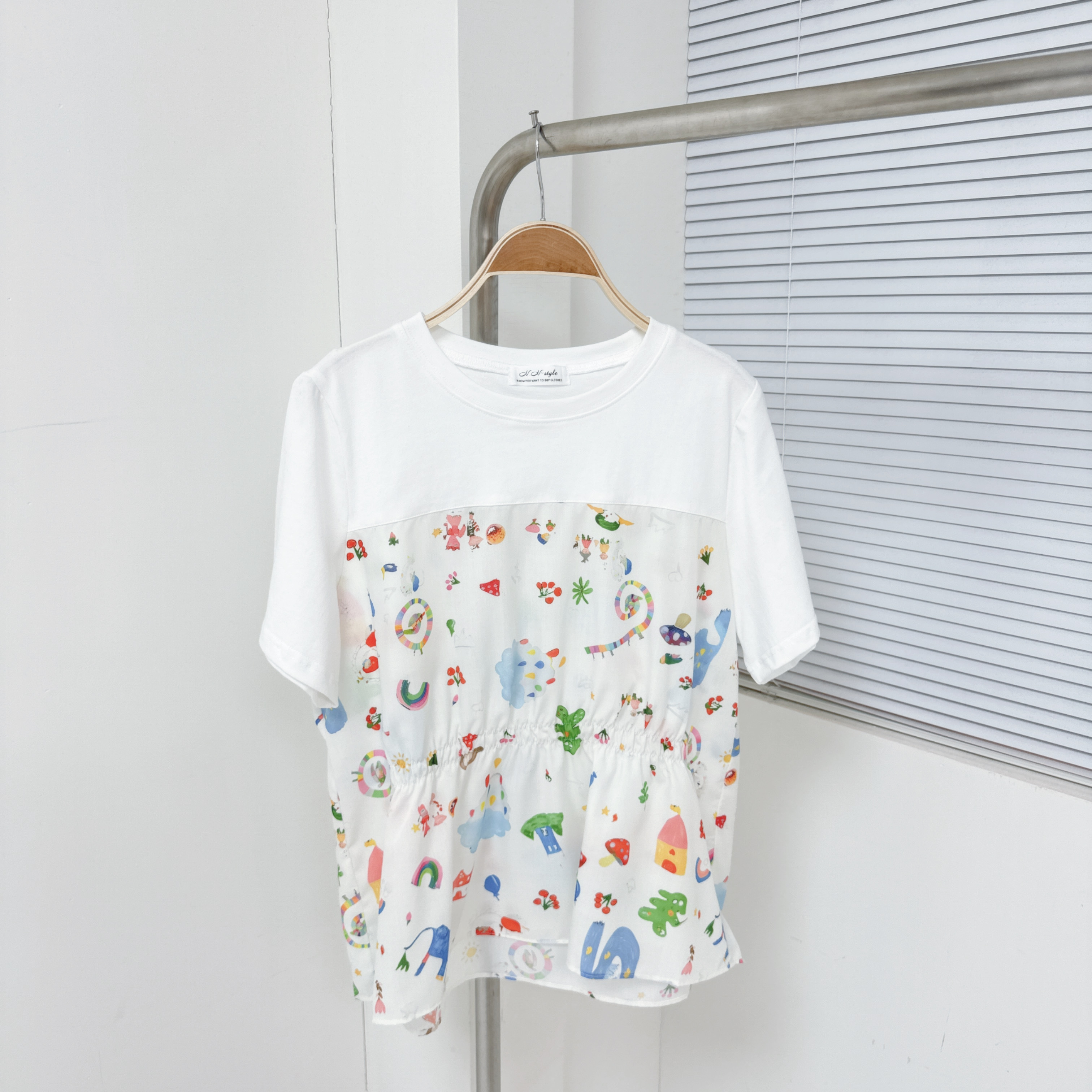 【廠家制】小束腰印花反袖TOP (A52)