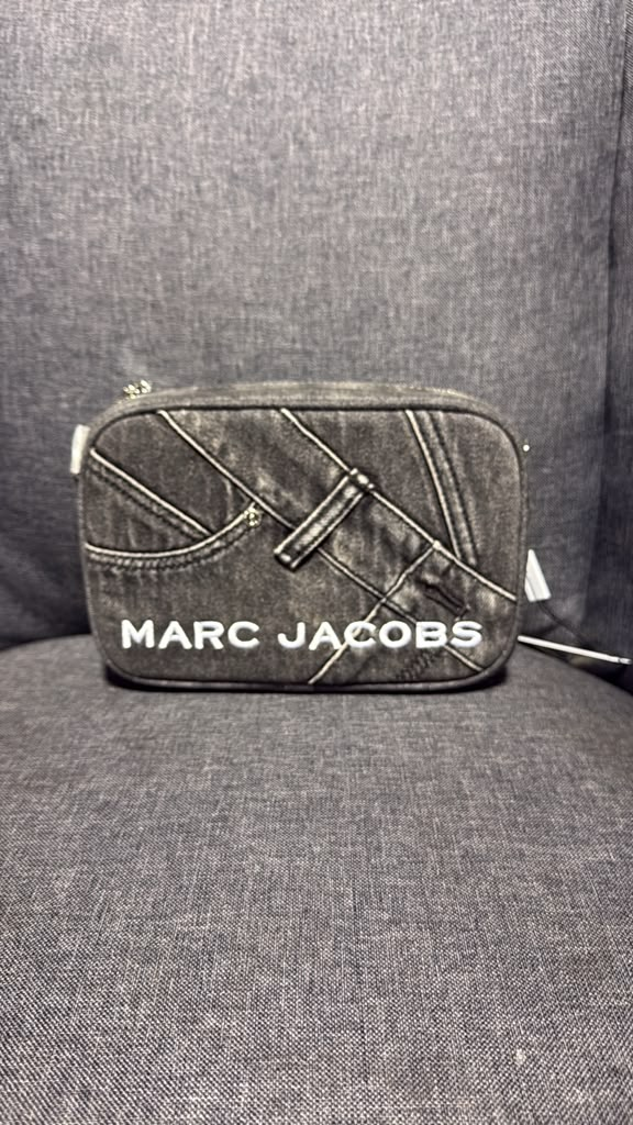 DI034 Marc Jacobs 黑色牛仔褲印花相機包 22x14cm