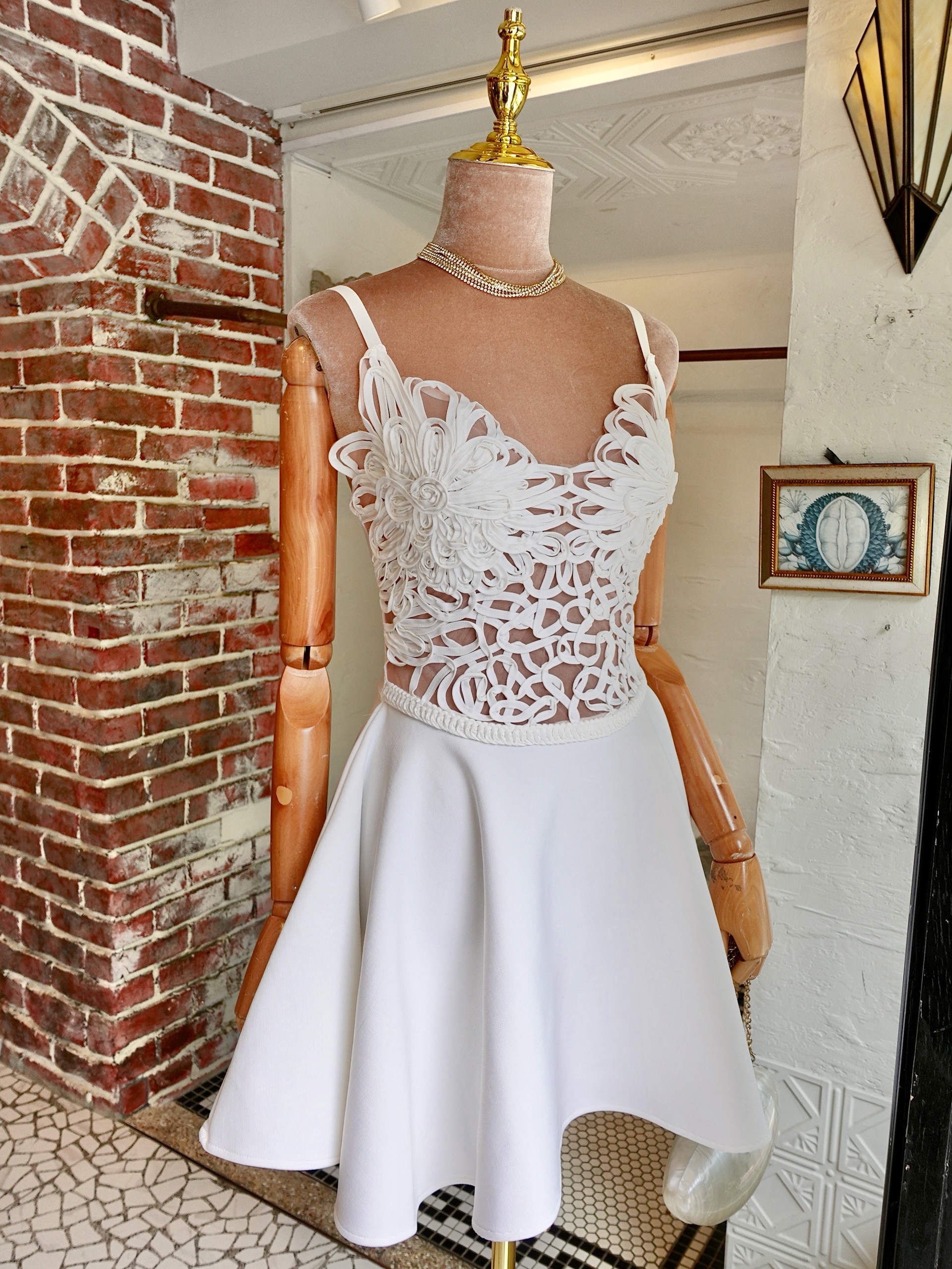 White Mermaid白色網紗刺繡花卉Dress