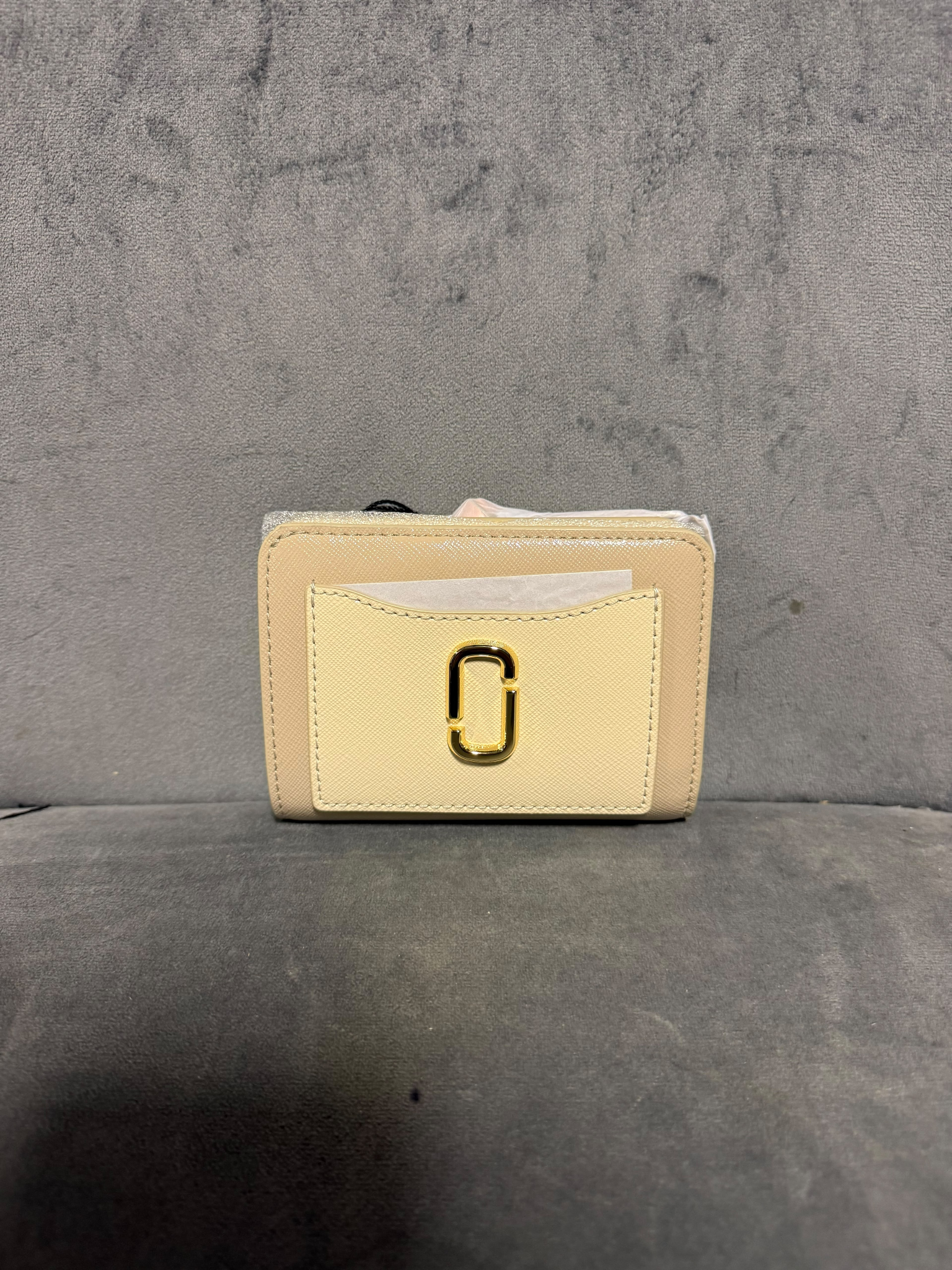 DI118 Marc Jacobs 淺橙色拉鍊短銀包 12x9cm