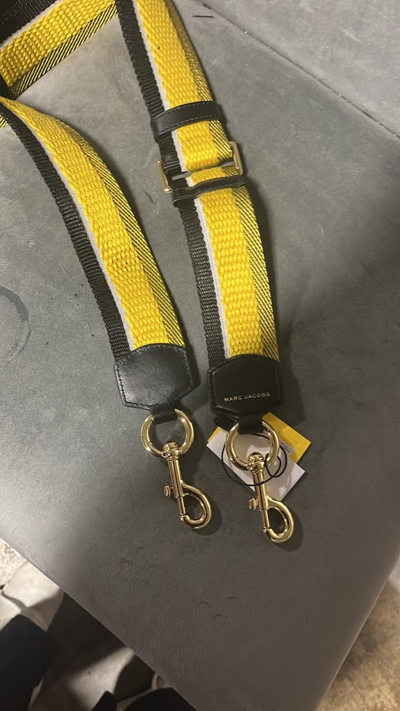 DI056 Marc Jacobs 黃黑色肩帶