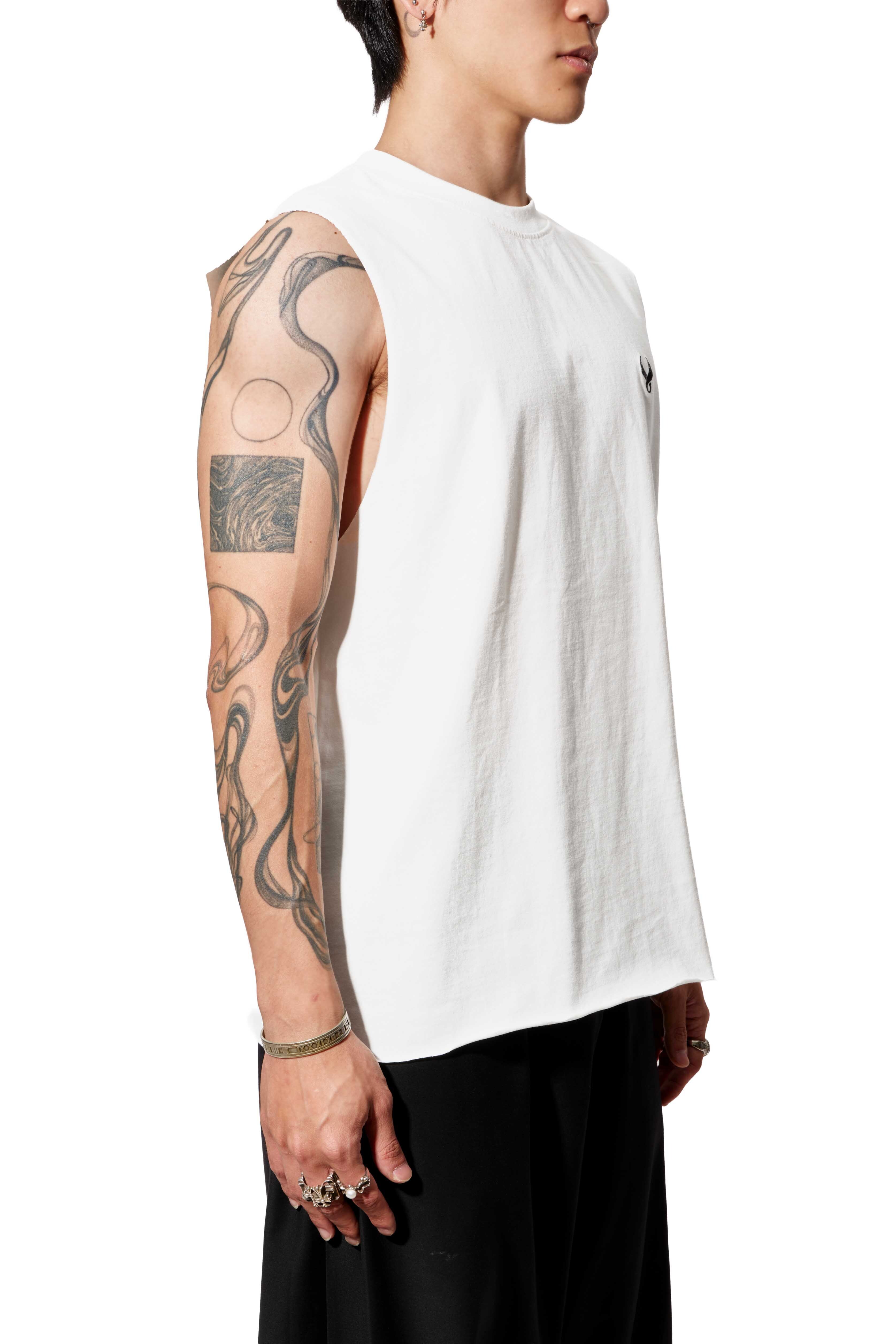 REMIX "Side Wing" Vest (White/Black)