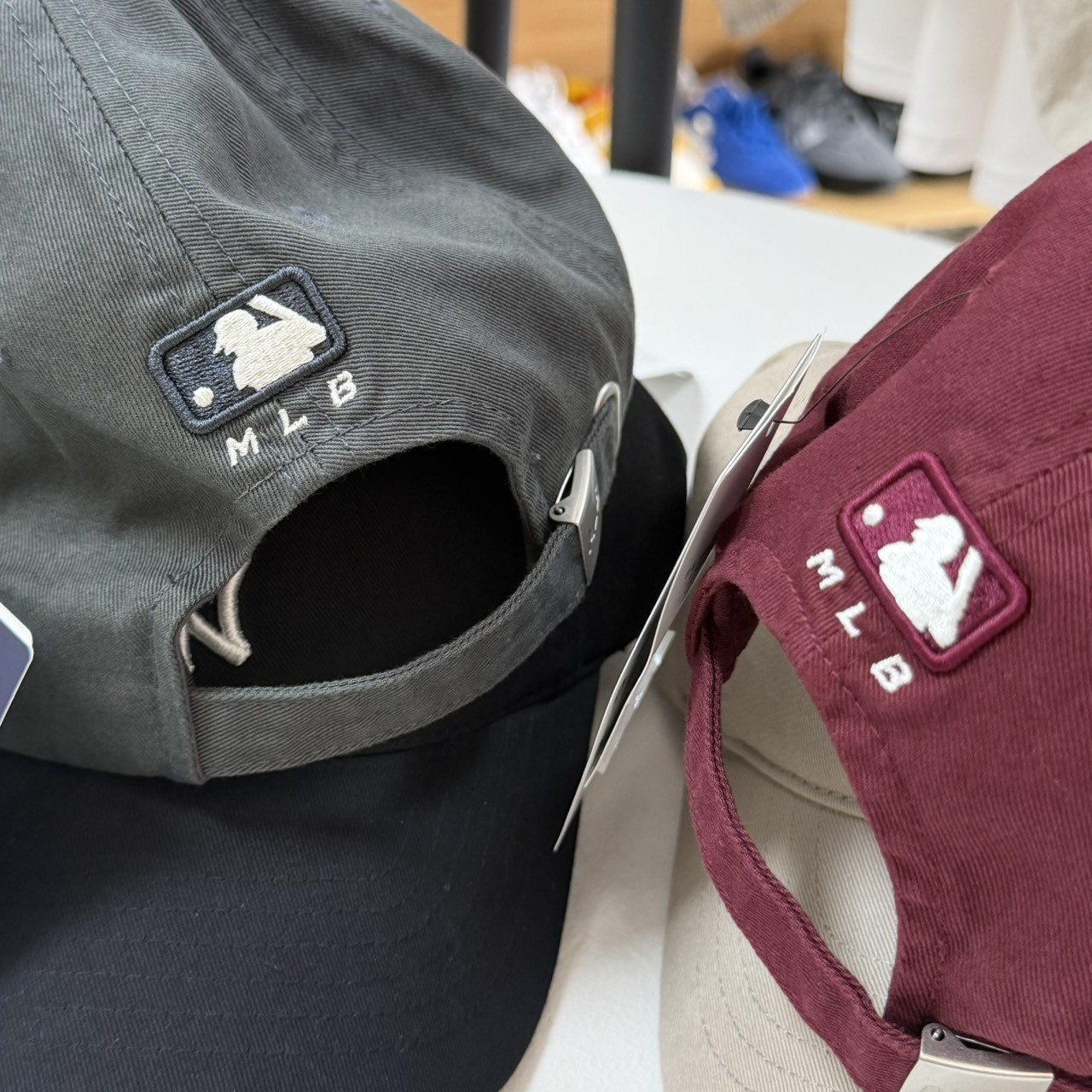 【OWN】MLB Korea 帽子 經典 刺繡 小LOGO 老帽 鴨舌帽 棒球帽 NY LA 洋基 道奇 Karina 同款 黑色 奶茶 深藍 炭灰 酒紅 3ACP7701N-50BKS 3ACP7701N-50BGS 3ACP7701N-50NYS 3ACP7701N-50CGS 3ACP7701N-07WIS