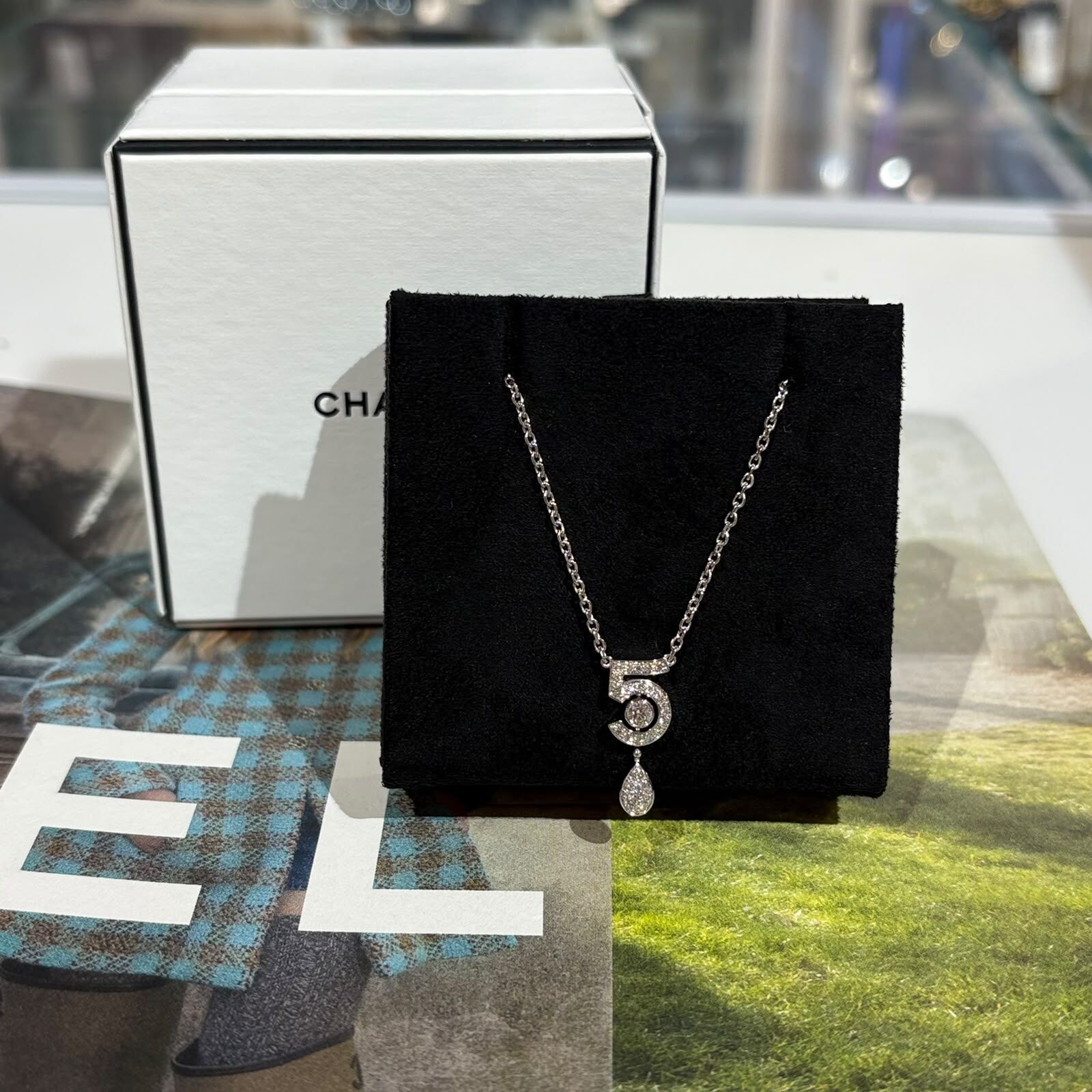 全新CHANEL ETERNAL N°5 頸鏈,  J11991, 18K白金鑽石0.34ct, 香奈兒高級珠寶,NO.5項鍊, #BRAND NEW #香榭站正品