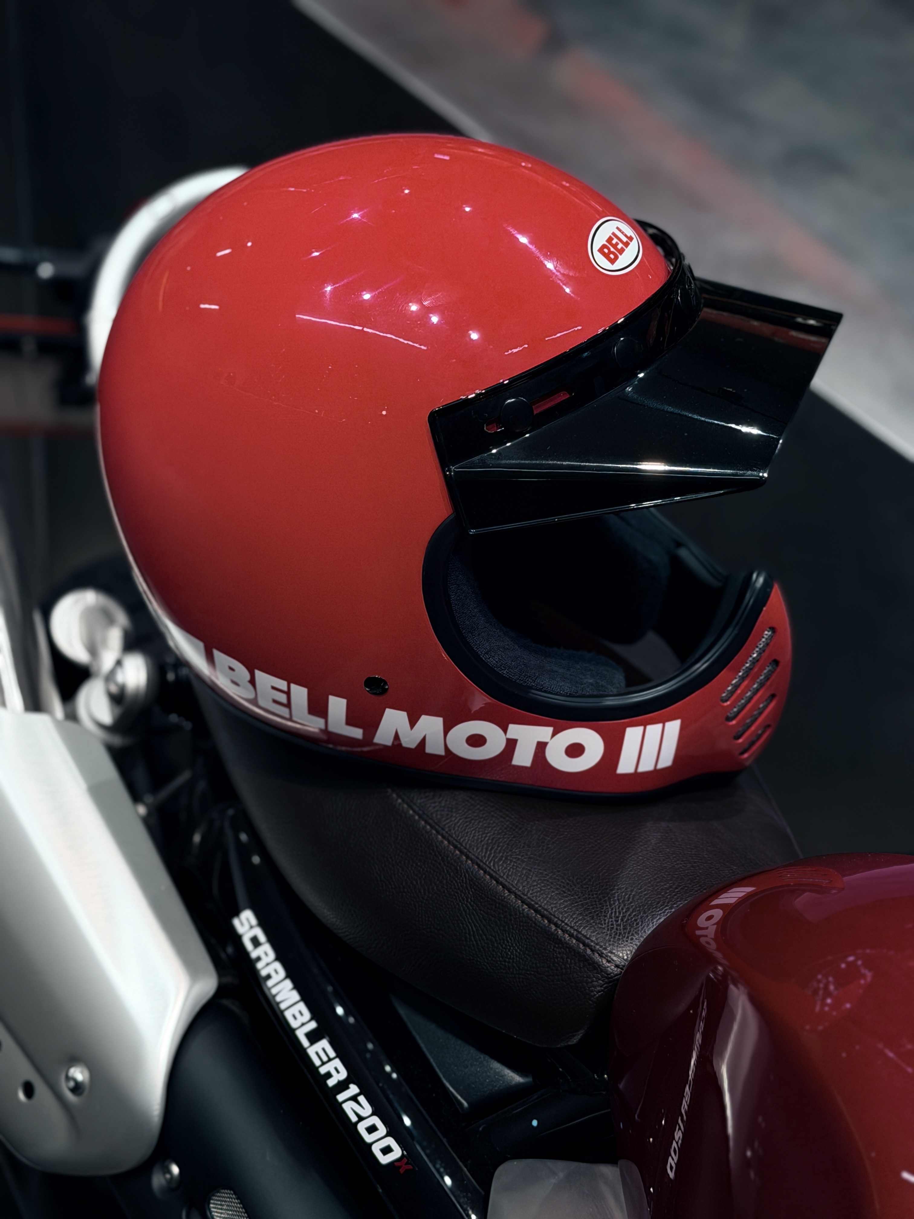 BELL – MOTO3 RSD SADDLEBACK