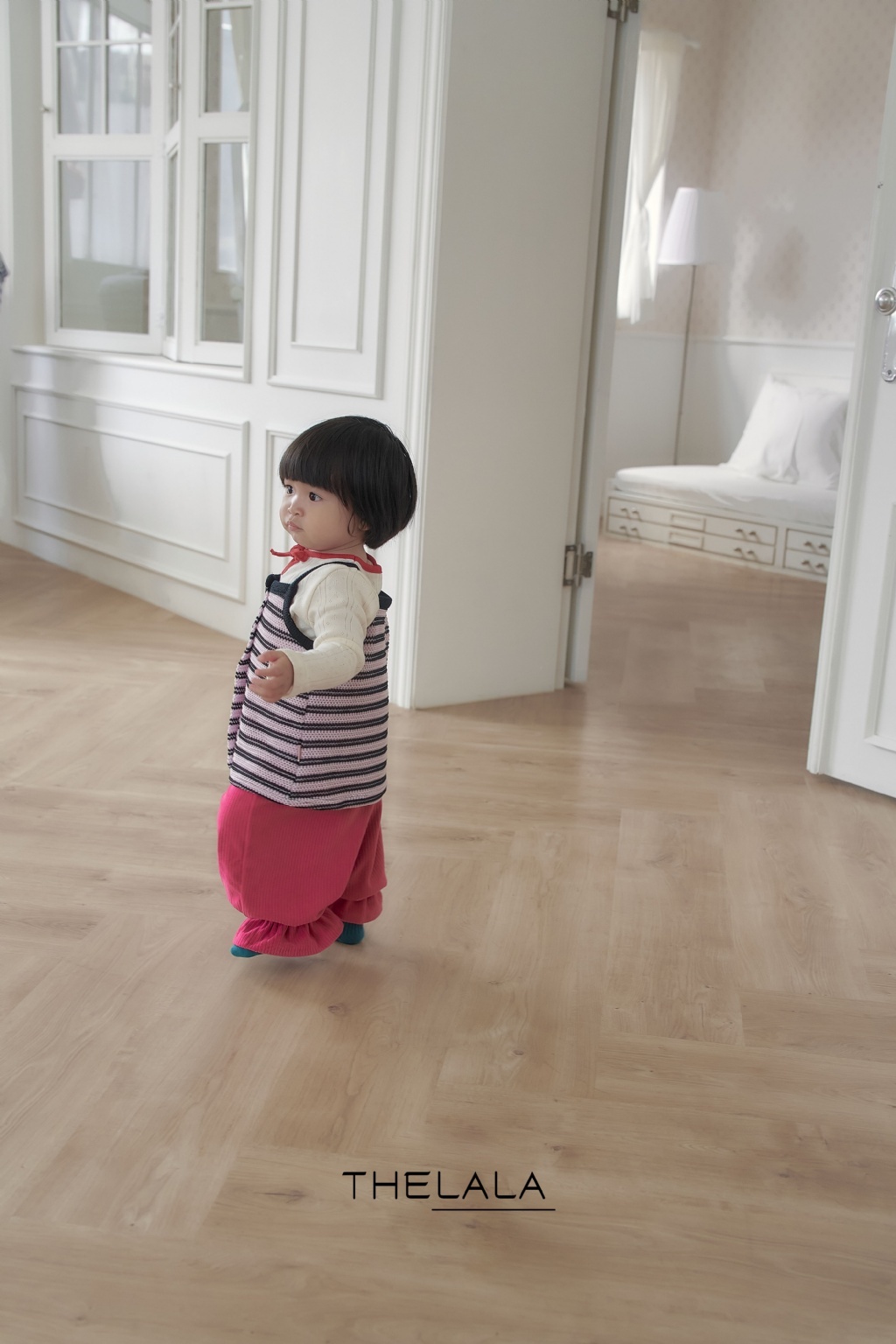 正韓秋Lalla 甜美綁帶上衣