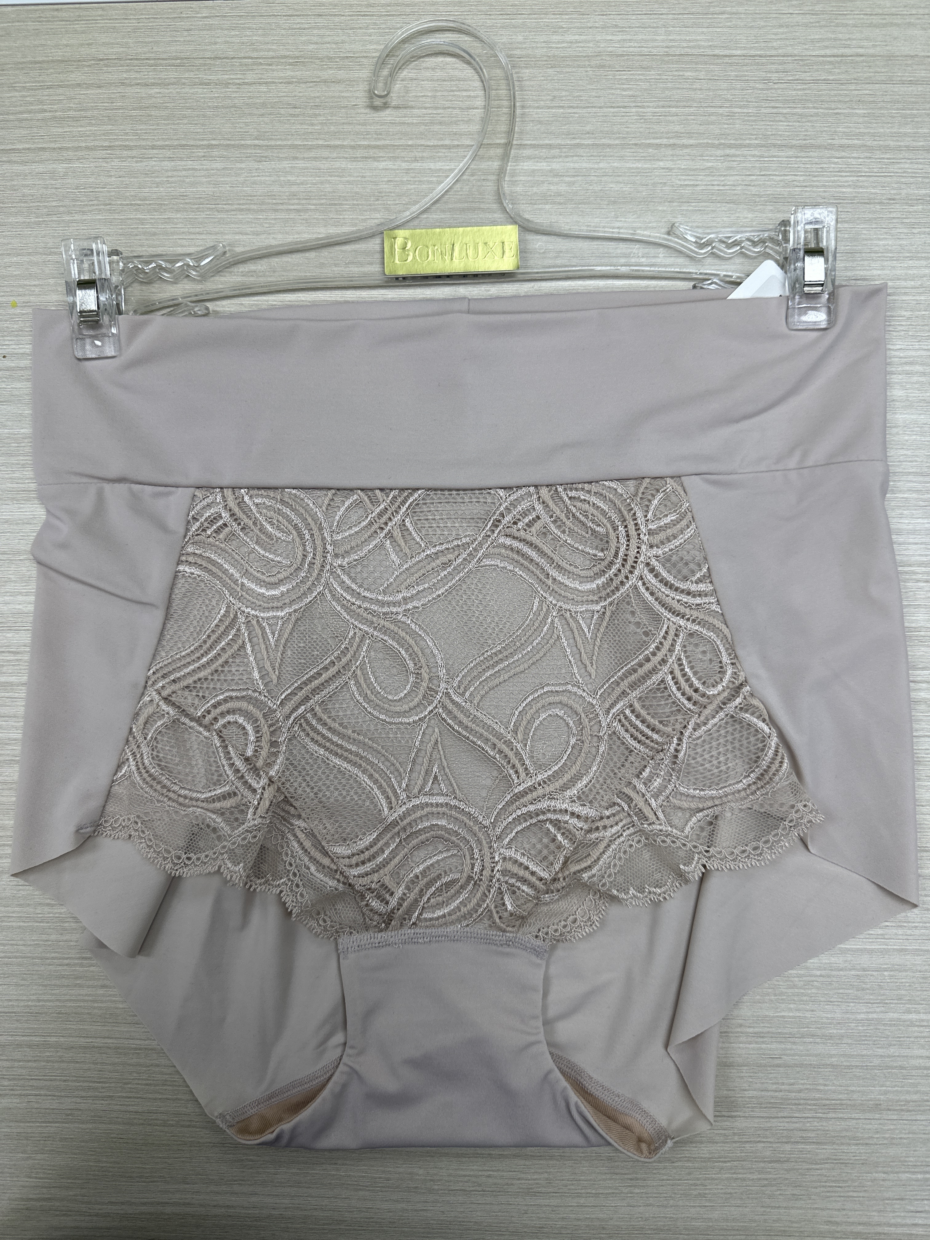VB38 Bonluxe葆露絲 收腹內褲-膚色