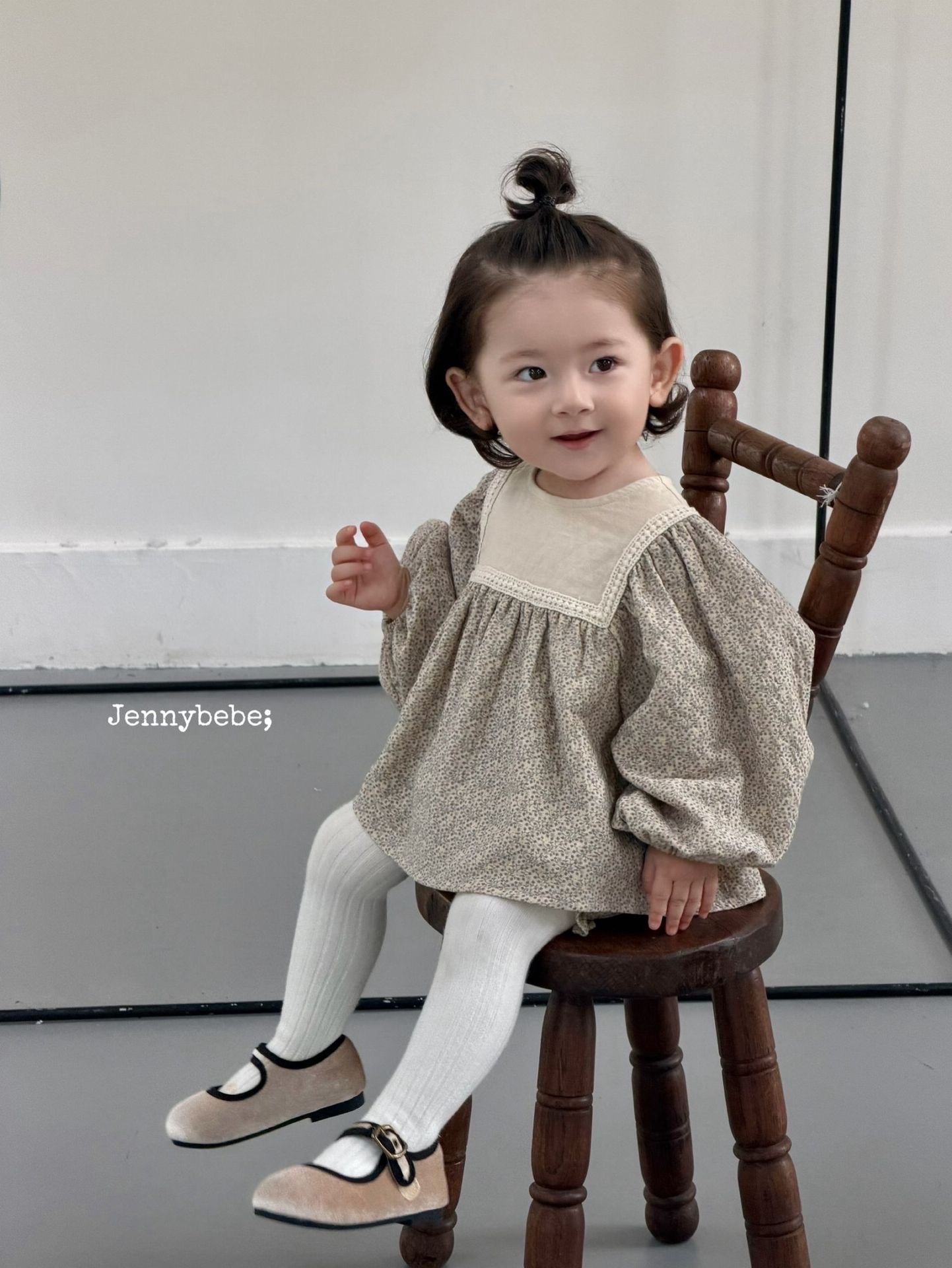 Jenny_燈籠袖上衣短褲套裝