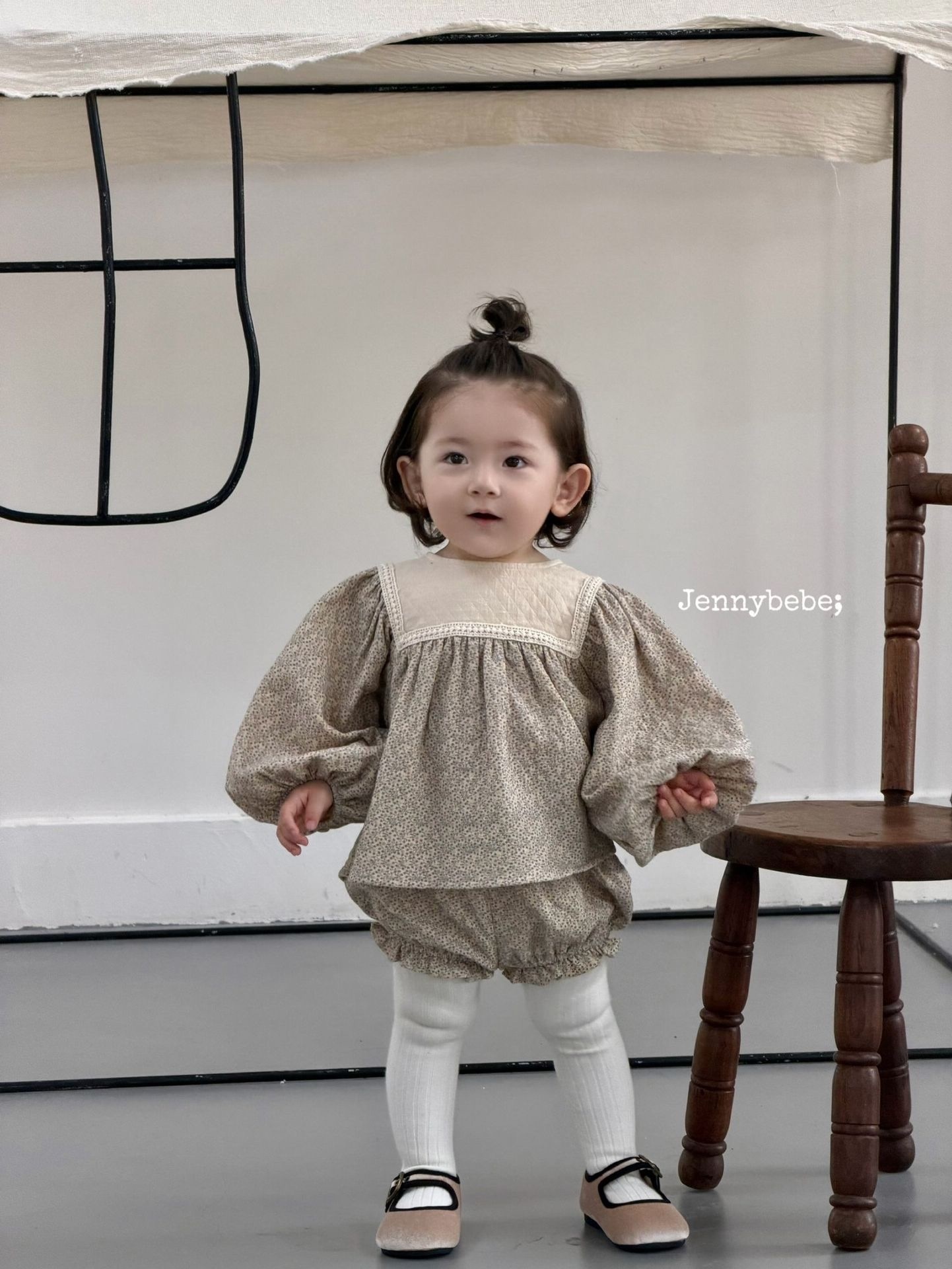 Jenny_燈籠袖上衣短褲套裝