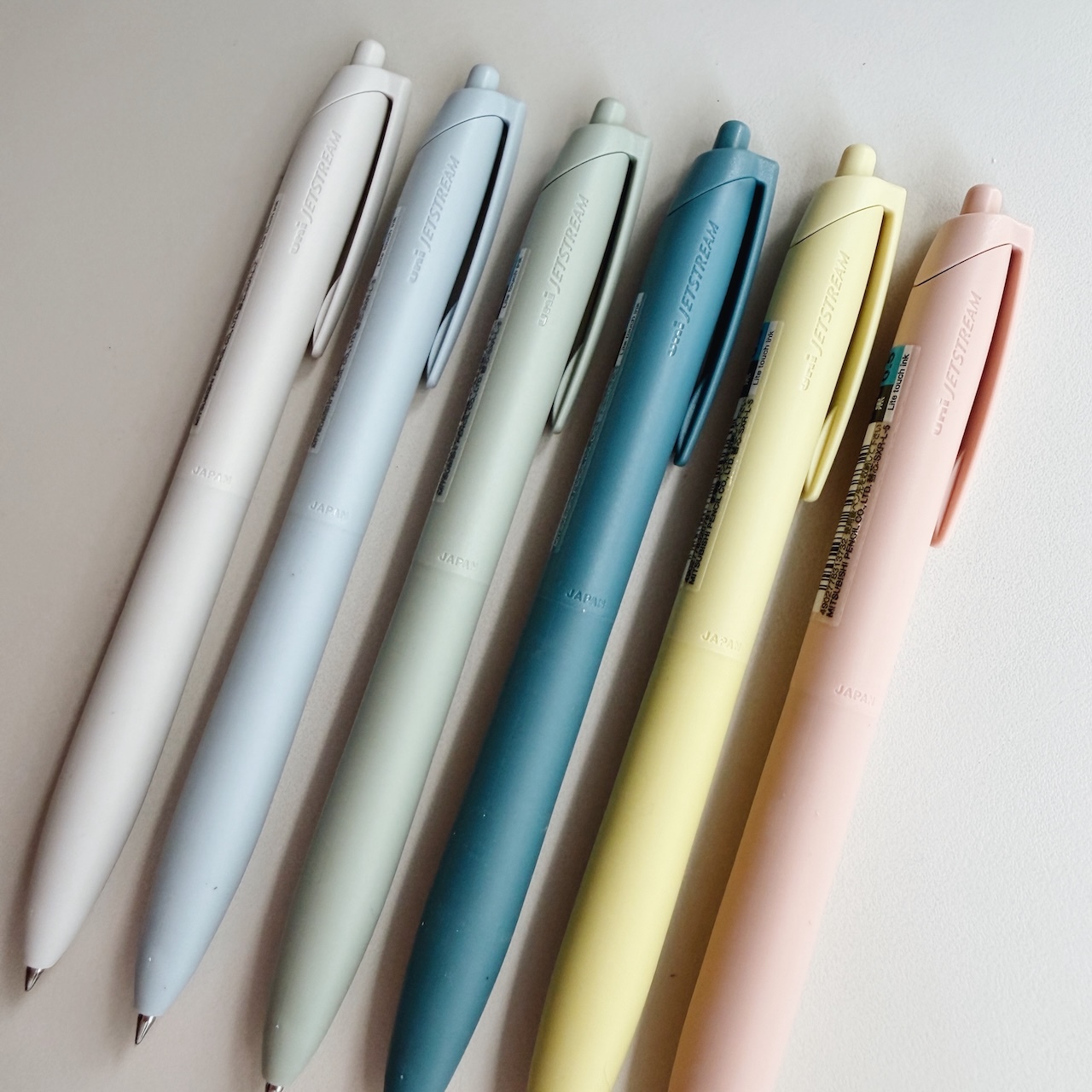 夏日限定 JETSTREAM Lite 輕盈感 溜溜筆 油性原子筆 0.5 ｜日本uni