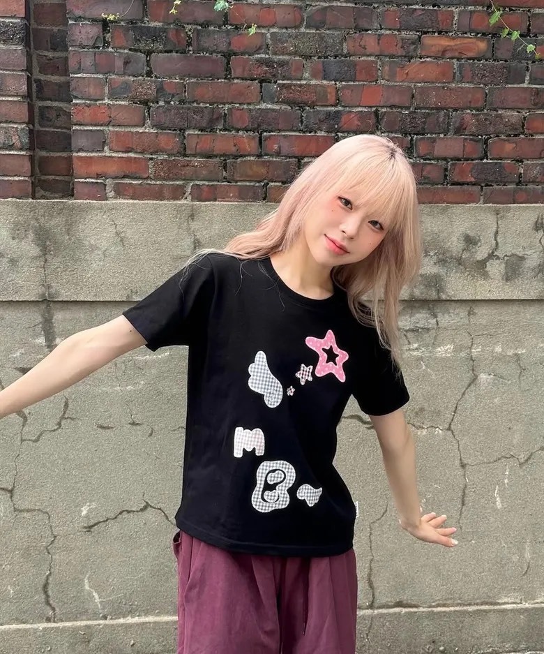 （現貨）韓牌 AMBLER AMB ANGEL 格紋貼布 星星 短T AS1225