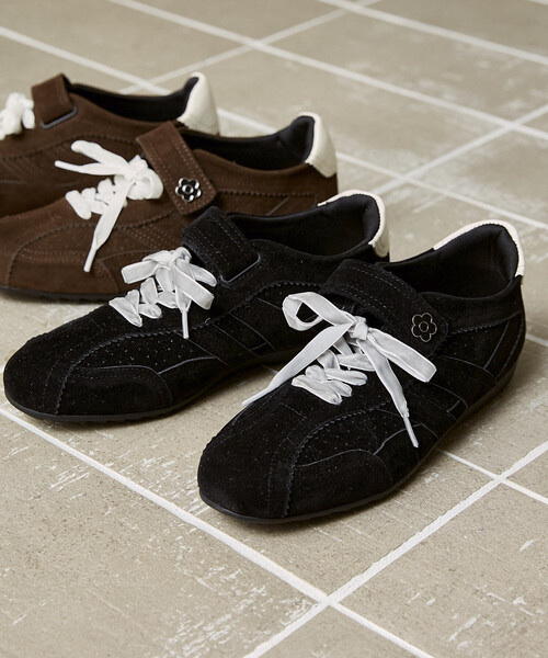 MARY QUANT / Faux Suede Velour Ribbon Velcro Sneakers