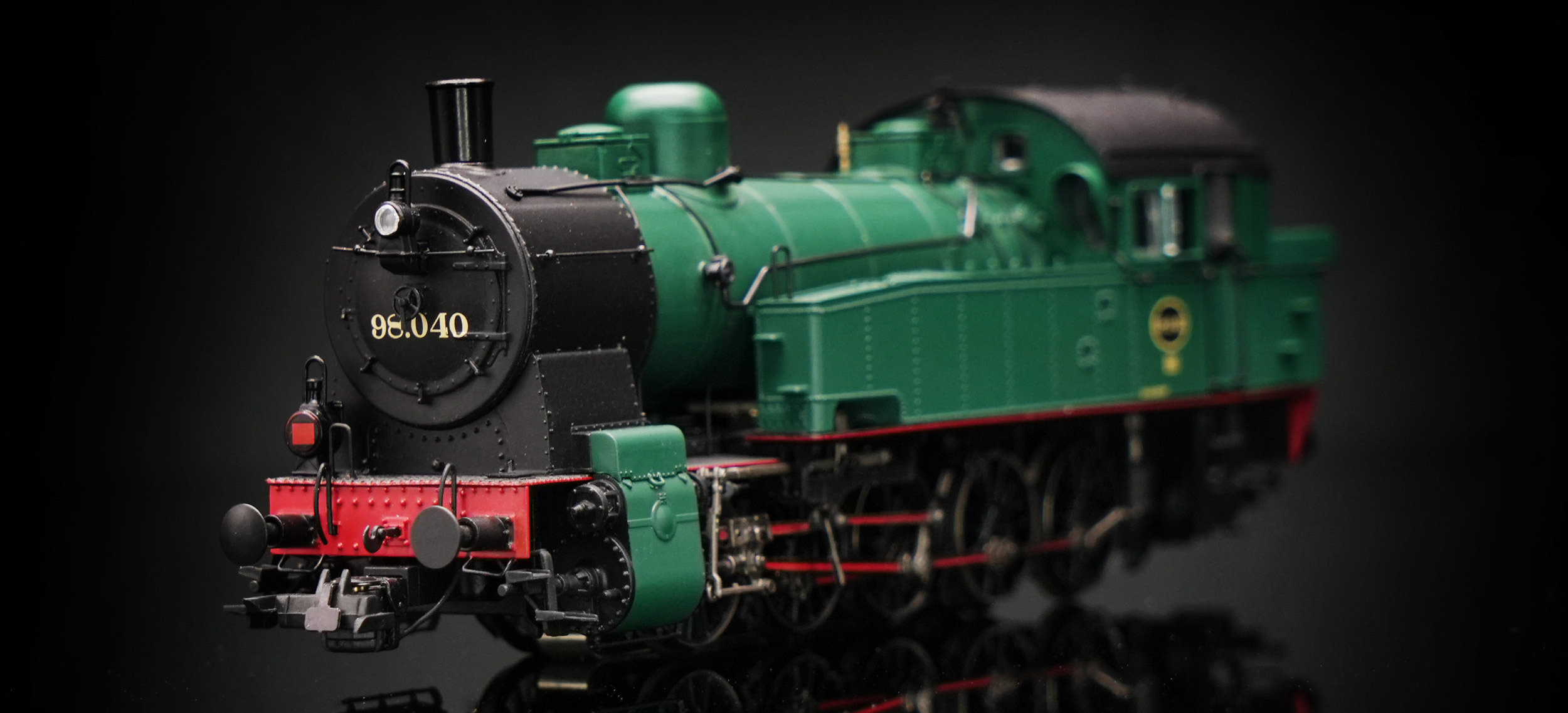 ESU 31296 HO scale Steam locomotive 98040 of the SNCB, Era III with sound and smoke