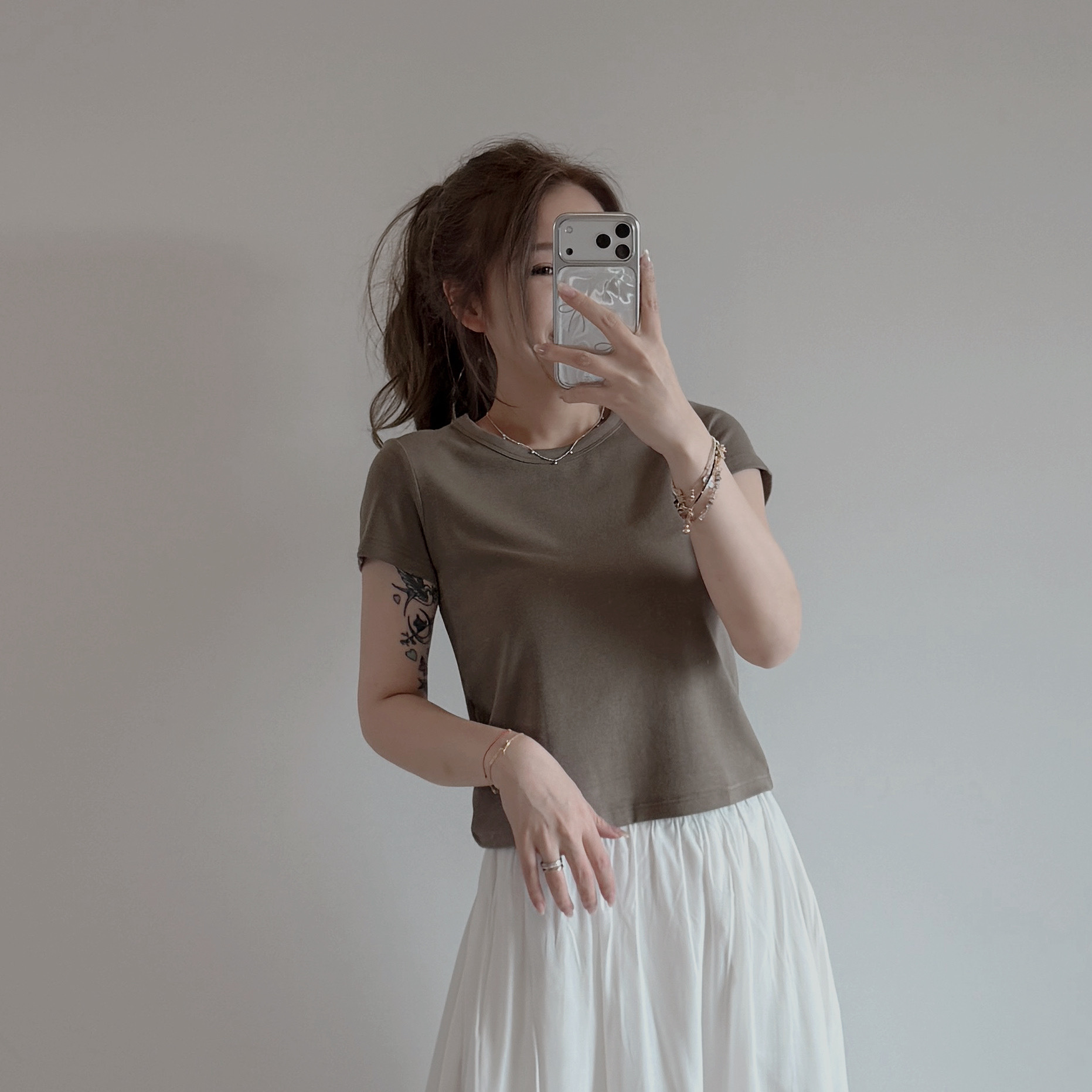 現貨 7482 卡其綠超大彈性軟糯Tee