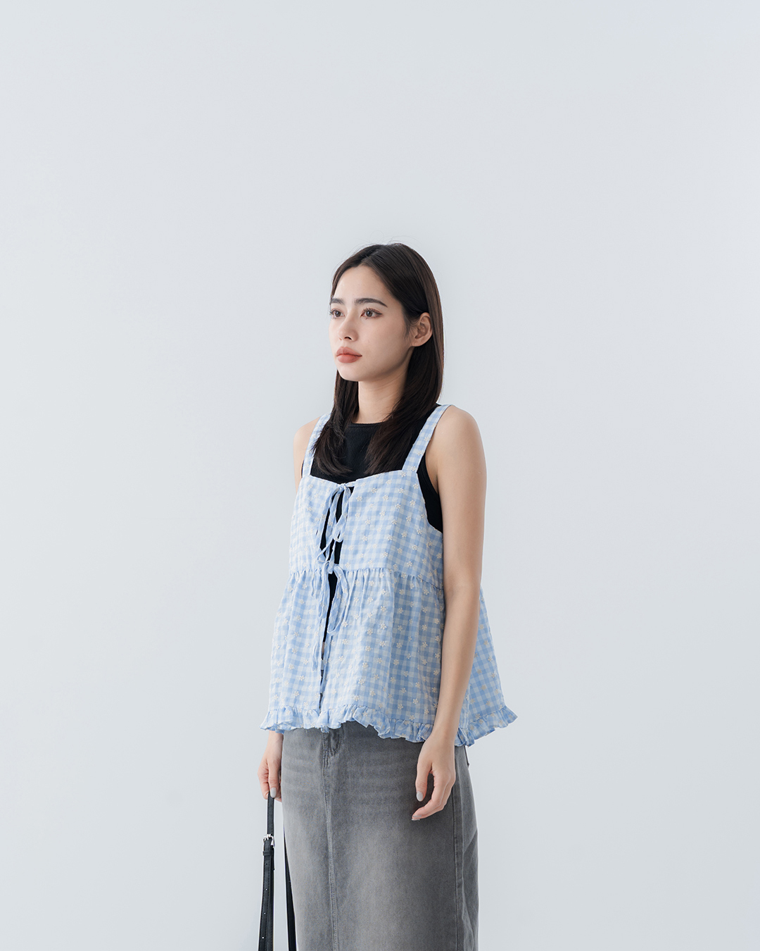 Plaid jacquard tie-up ruffled cover-up vest, available in two colors.【01099634】in stock+pre-order