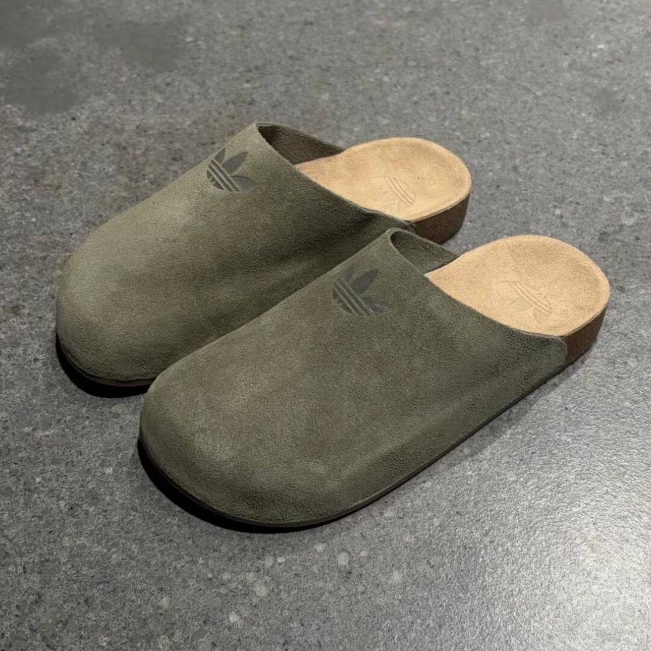 ADIDAS ADIMULE 墨綠 麂皮 穆勒鞋 懶人鞋 勃肯鞋 日常休閒 男女款 IH6907