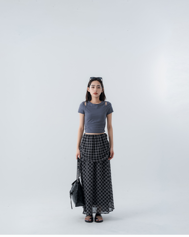 Cooling shoulder cutout and side ruching short-sleeved top, available in three colors, S/M.【01099811】in stock+pre-order