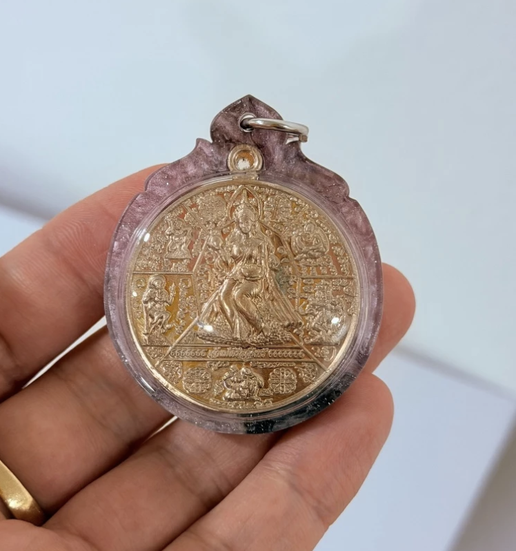 魅雅滿咒五鬼牌