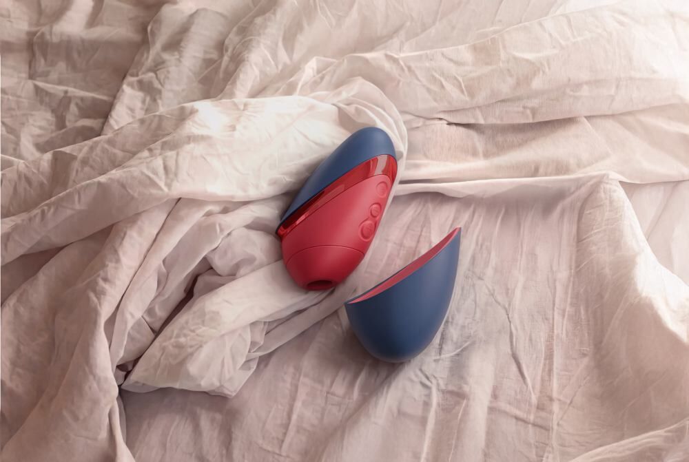 Womanizer Next Liberty 3D陰蒂吸啜器 - 藍/紅色