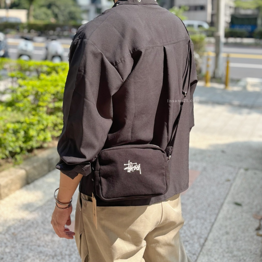 STUSSY 刺繡LOGO 帆布側背包 斜背包 手拿包
